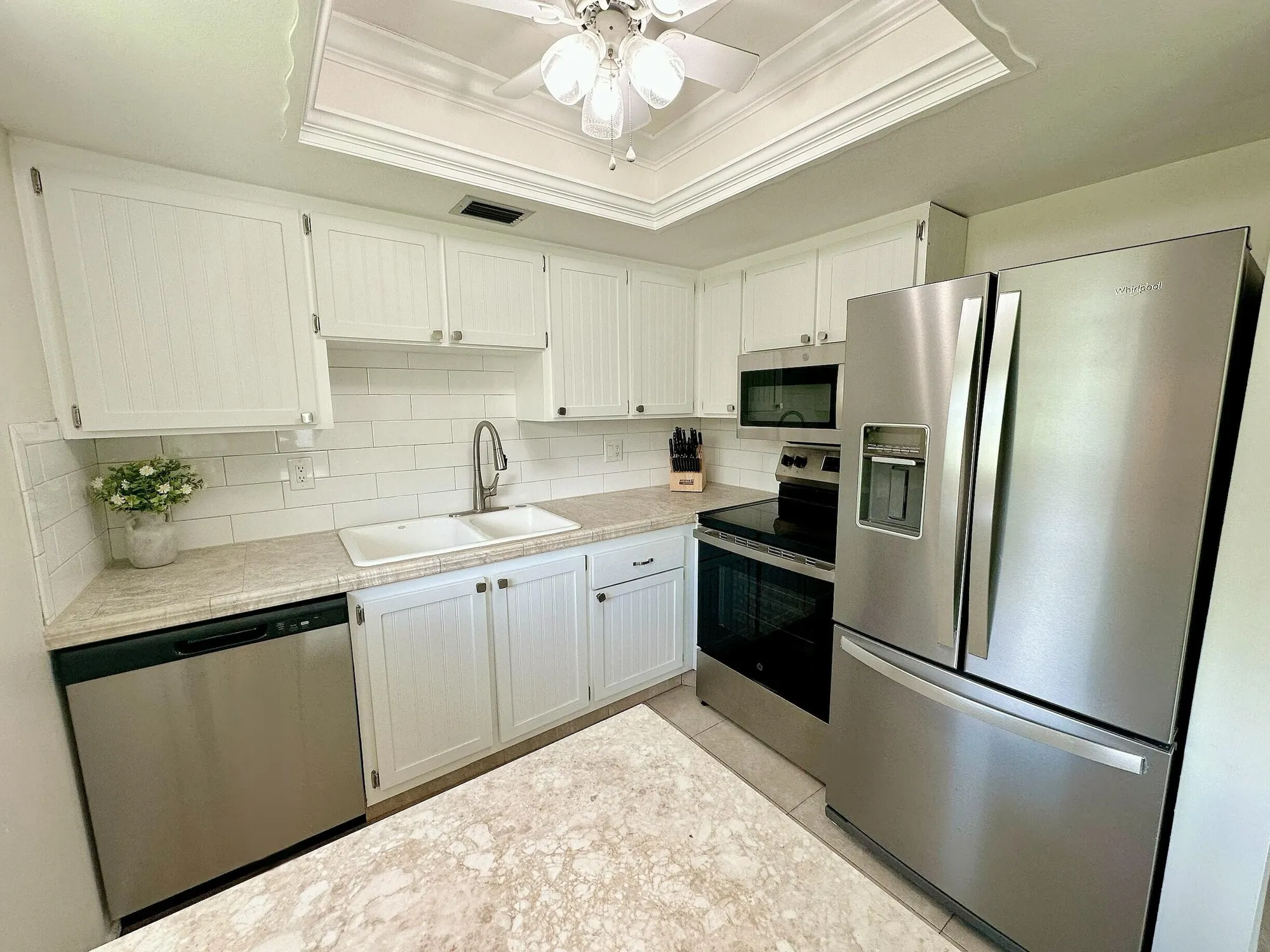 Property Slideshow image 8 of 37 | 2929 se ocean blvd 105-10, Stuart, FL, 34996