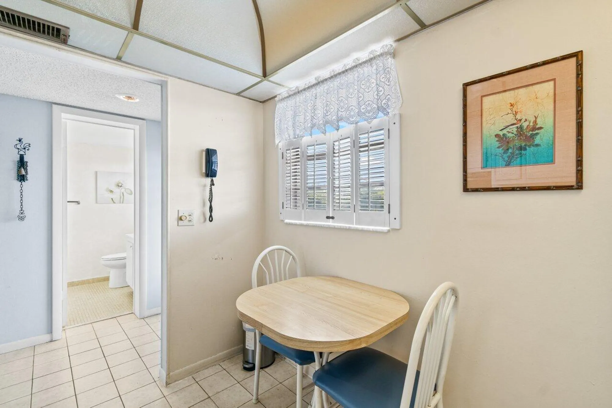 Property Slideshow image 5 of 27 | 2615 ne 3rd ct apt 308, Boynton Beach, FL, 33435