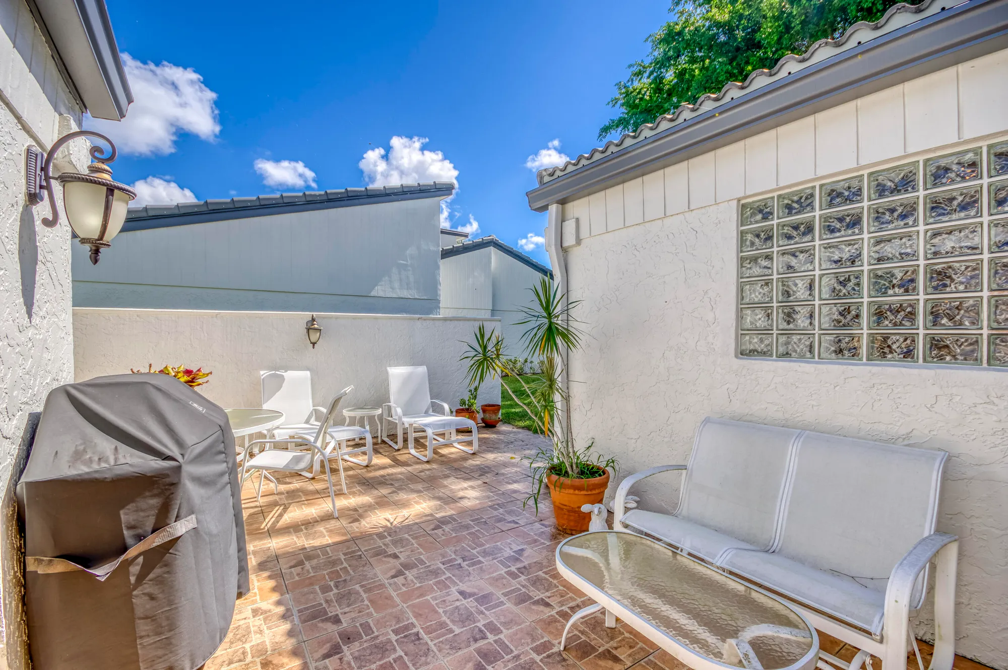 Property Slideshow image 21 of 31 | 3 brentwood dr, Boynton Beach, FL, 33436
