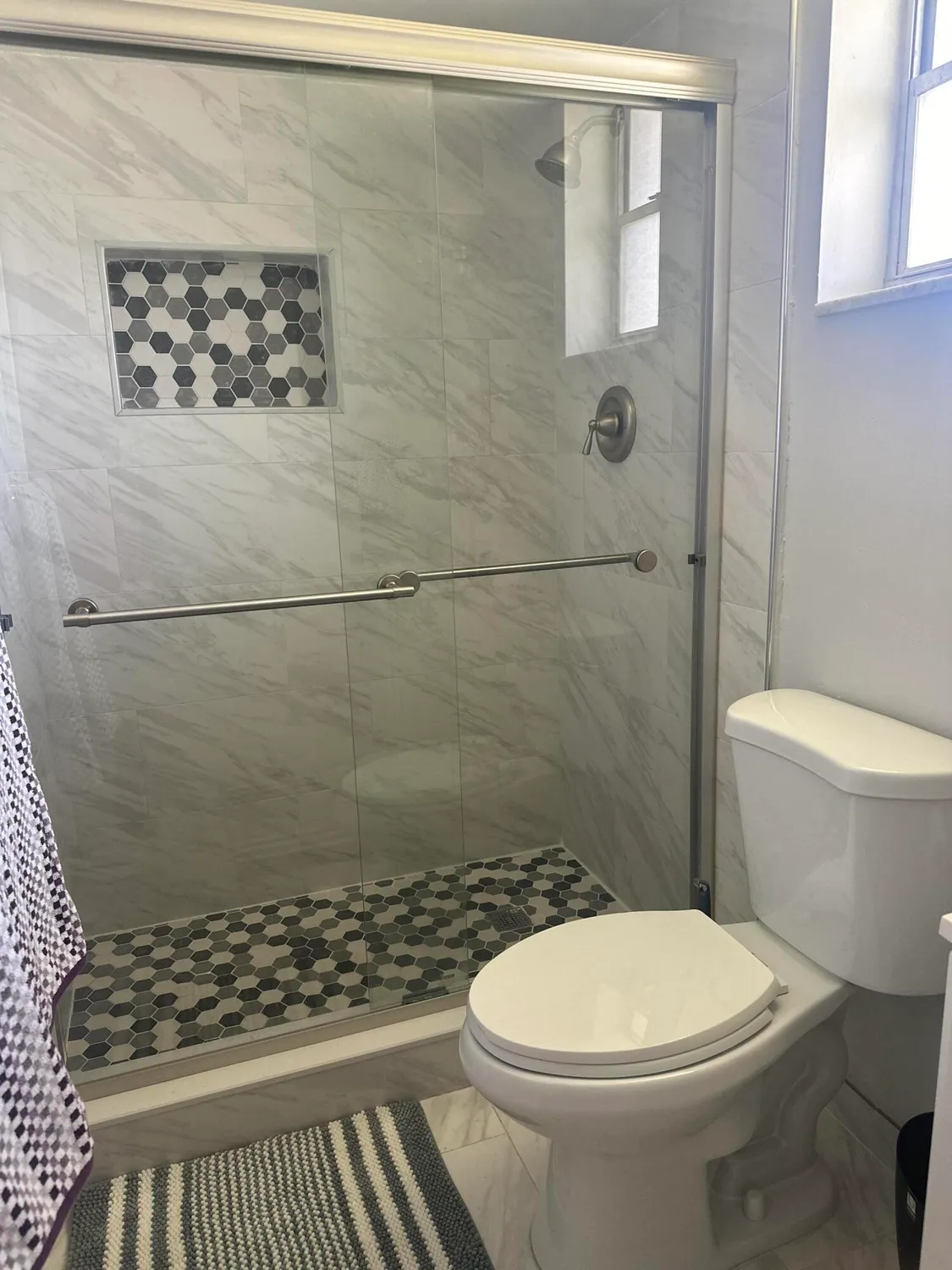 Property Slideshow image 18 of 28 | 2812 garden dr 304, Lake Worth, FL, 33461