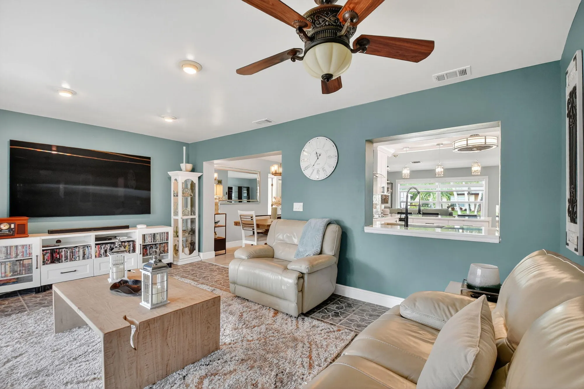 Property Slideshow image 38 of 48 | 4158 pine aire dr, Lake Worth, FL, 33467