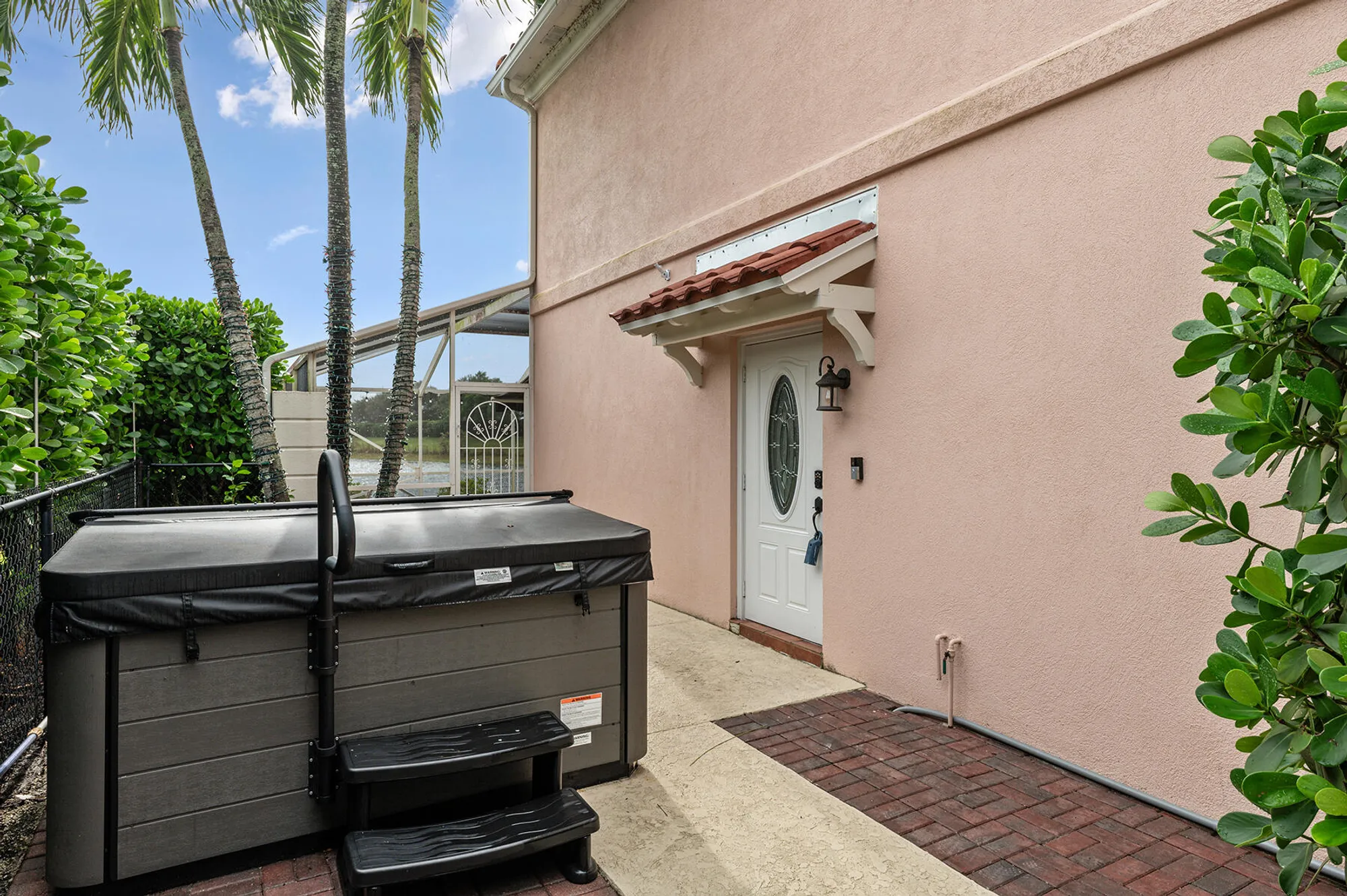 Property Slideshow image 5 of 60 | 2064 tigris dr, West Palm Beach, FL, 33411