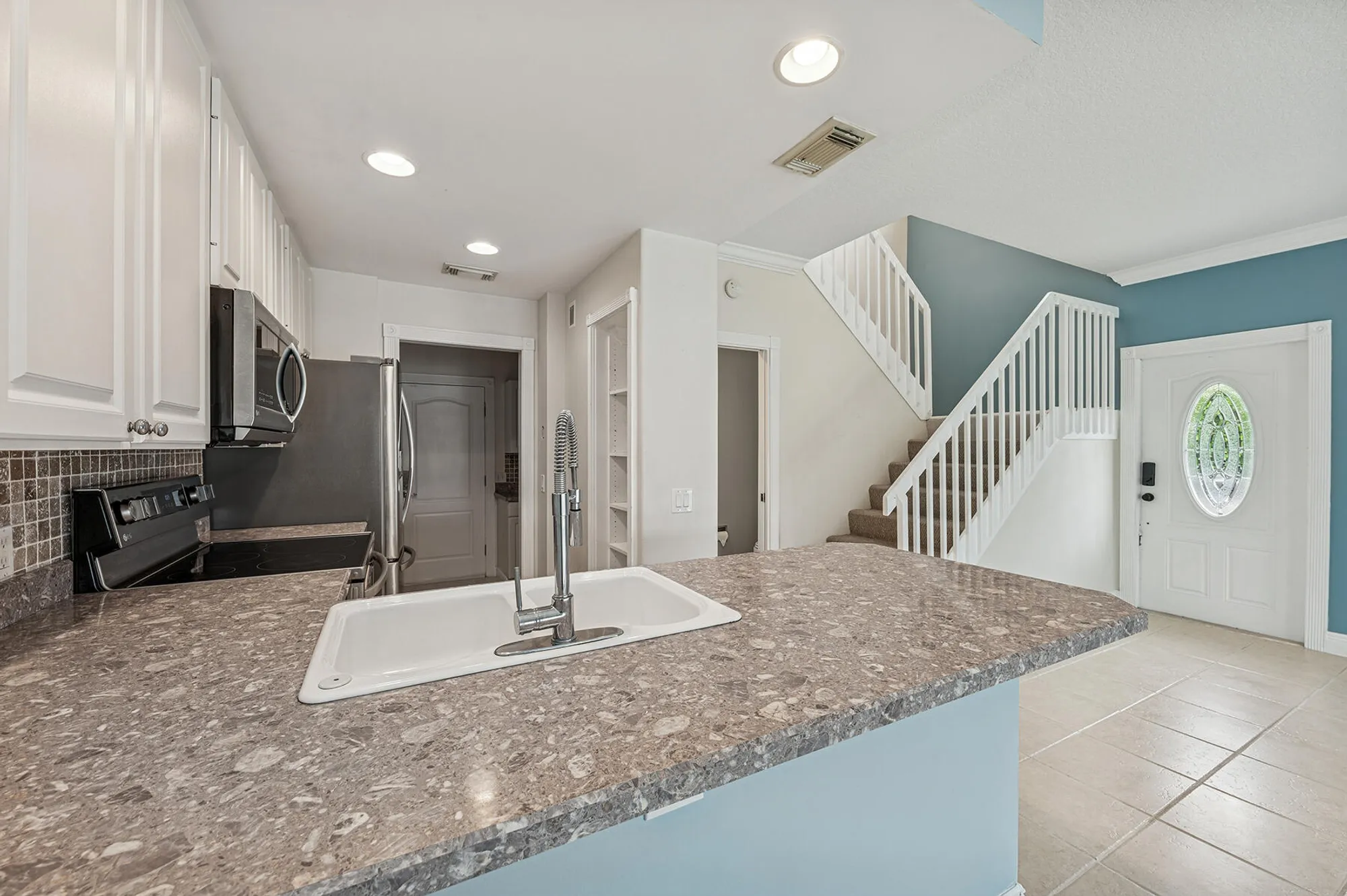 Property Slideshow image 7 of 60 | 2064 tigris dr, West Palm Beach, FL, 33411