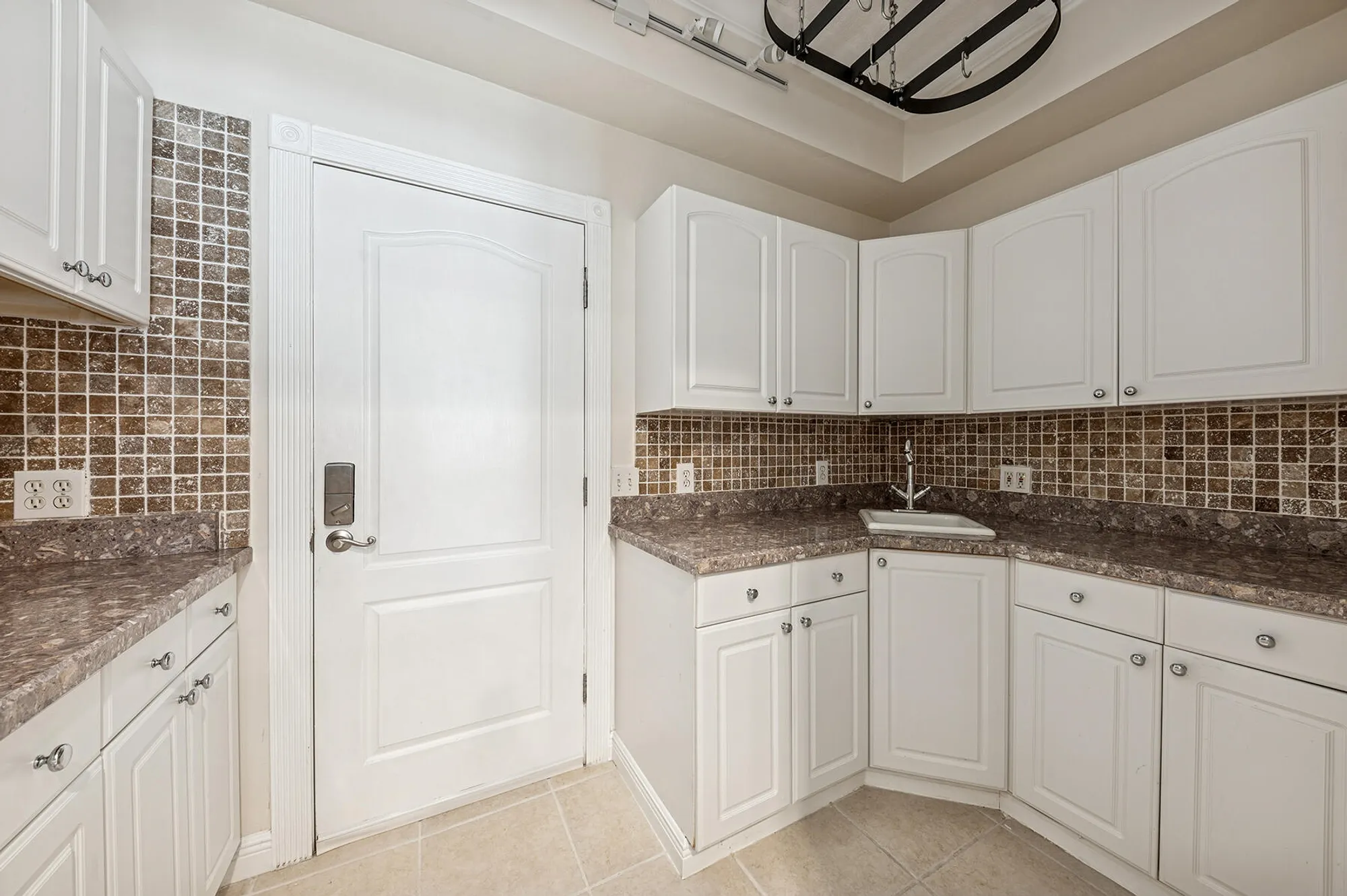 Property Slideshow image 13 of 60 | 2064 tigris dr, West Palm Beach, FL, 33411
