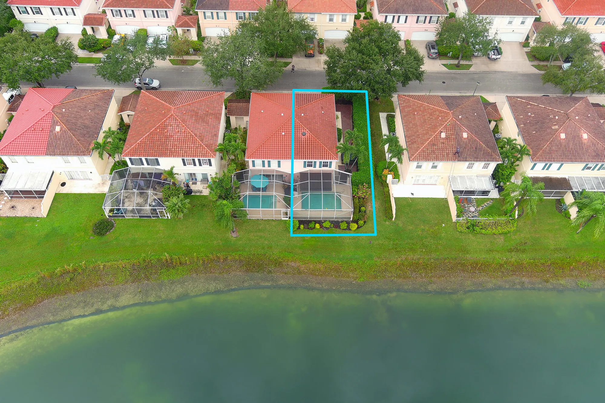 Property Slideshow image 34 of 60 | 2064 tigris dr, West Palm Beach, FL, 33411