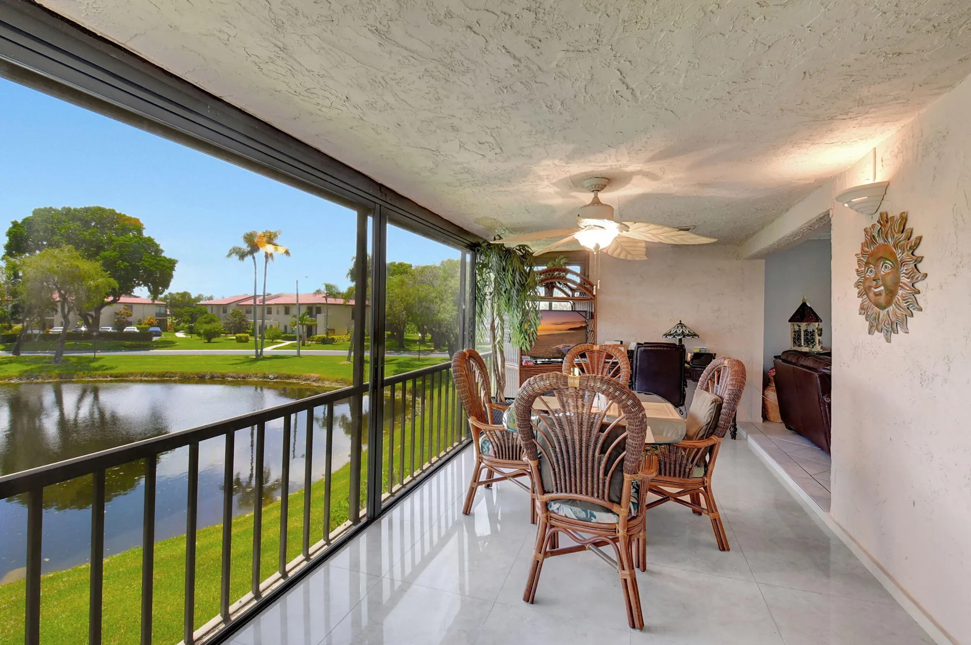 Property Slideshow image 18 of 48 | 21214 lago cir b, Boca Raton, FL, 33433