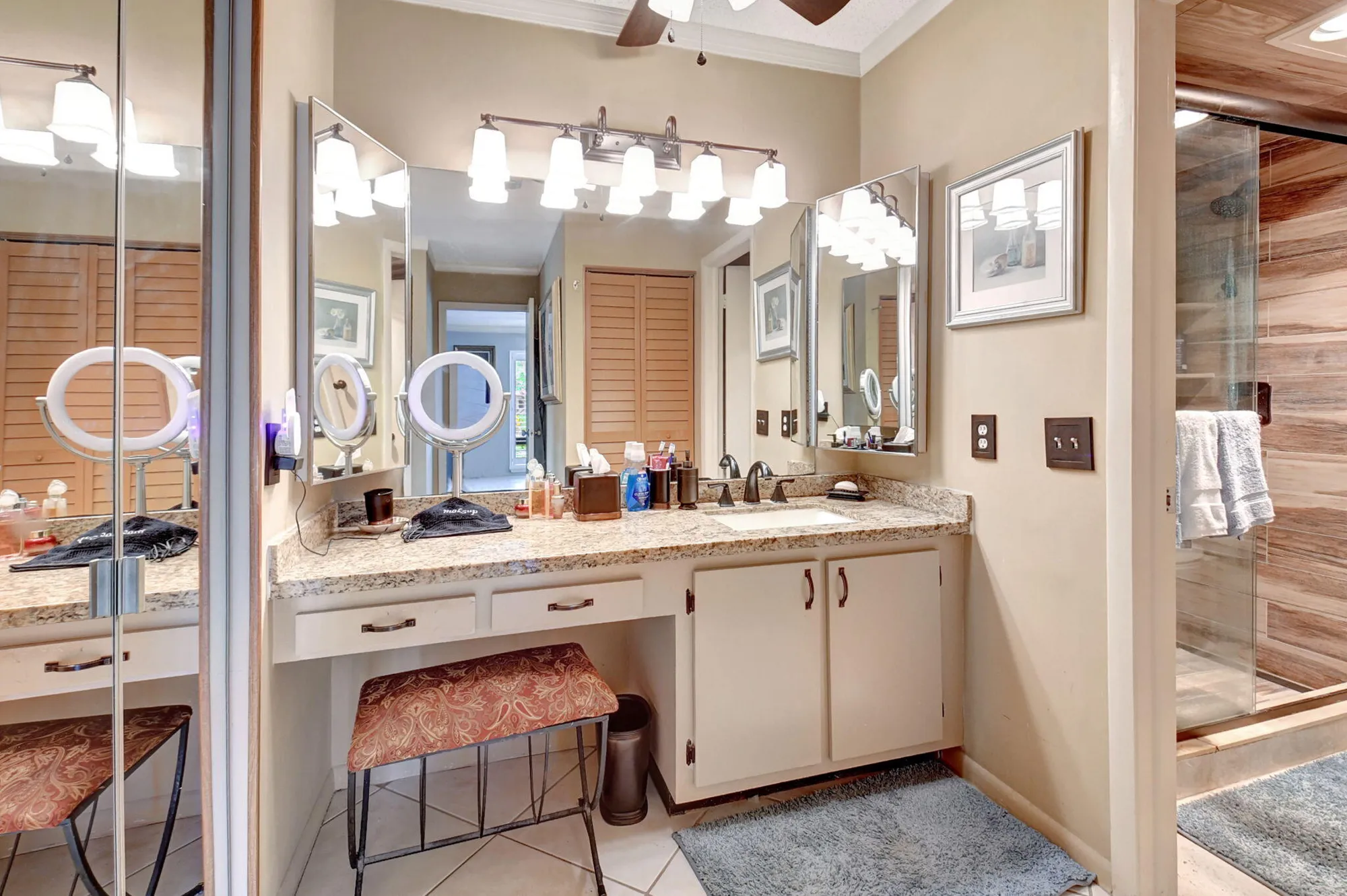 Property Slideshow image 31 of 48 | 21214 lago cir b, Boca Raton, FL, 33433