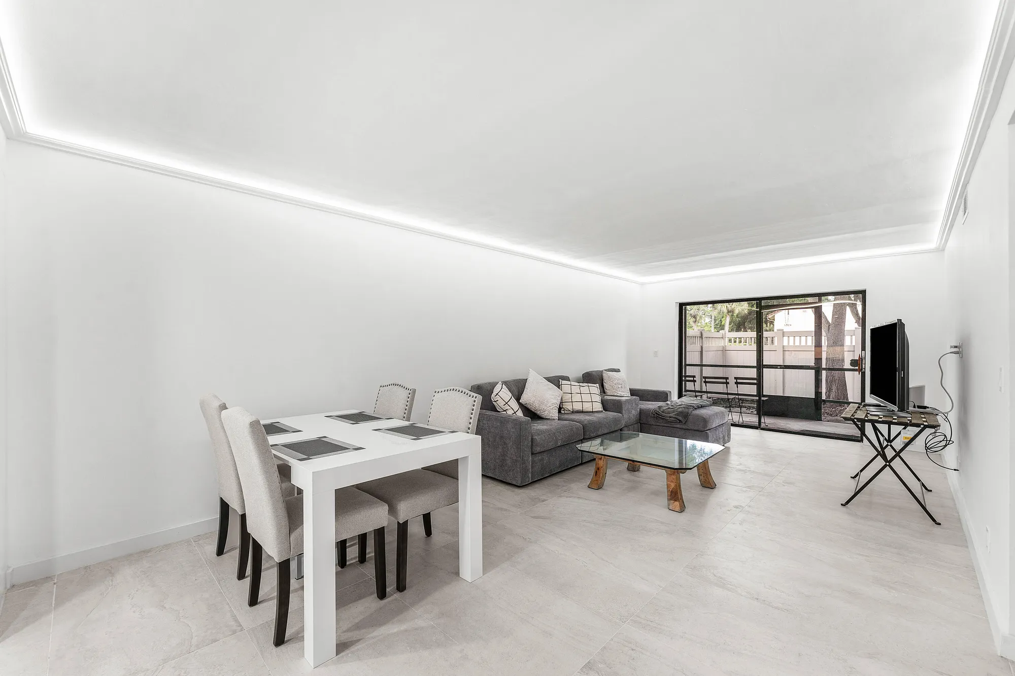 Property Slideshow image 10 of 41 | 10188 mangrove dr apt 103, Boynton Beach, FL, 33437