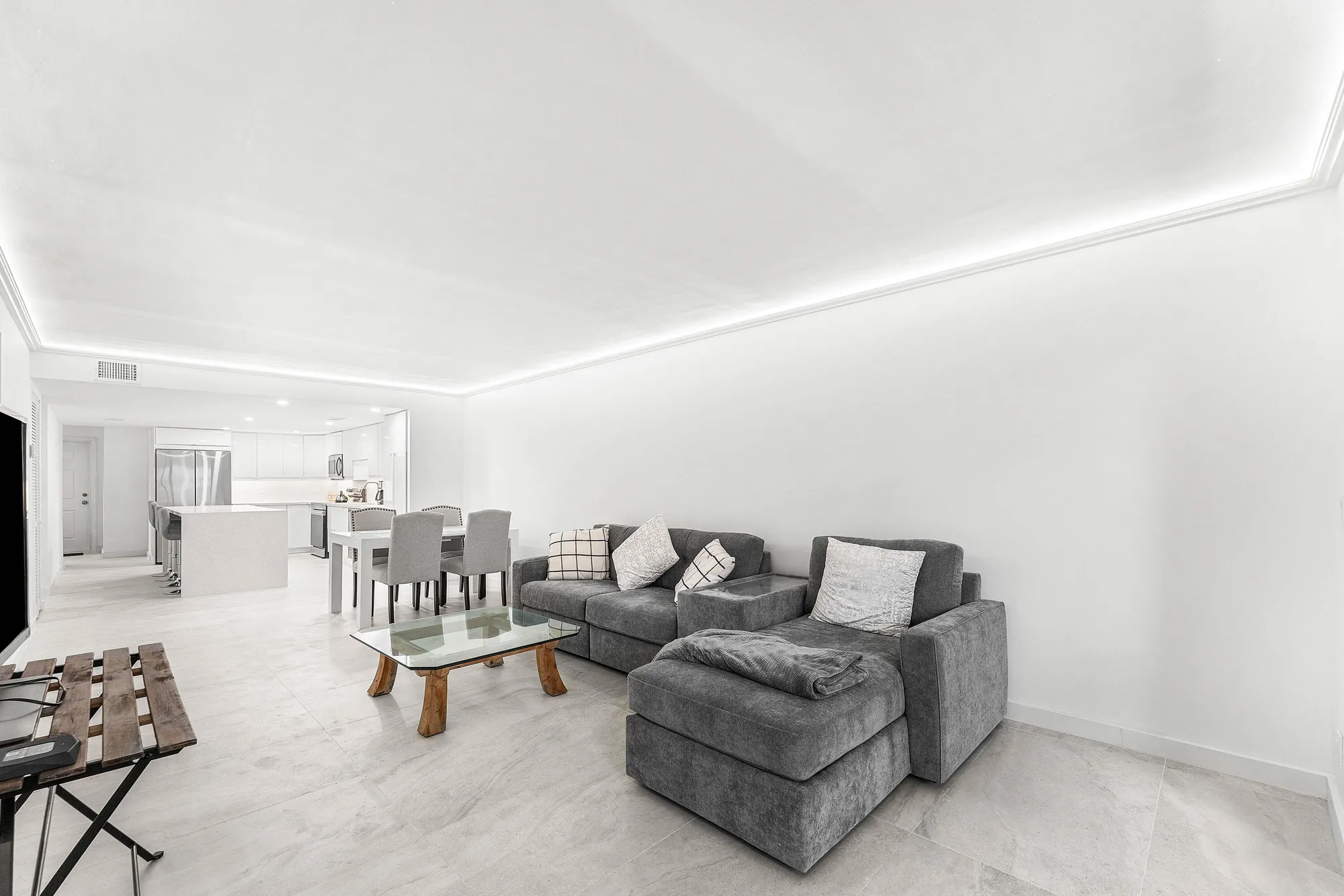 Property Slideshow image 11 of 41 | 10188 mangrove dr apt 103, Boynton Beach, FL, 33437