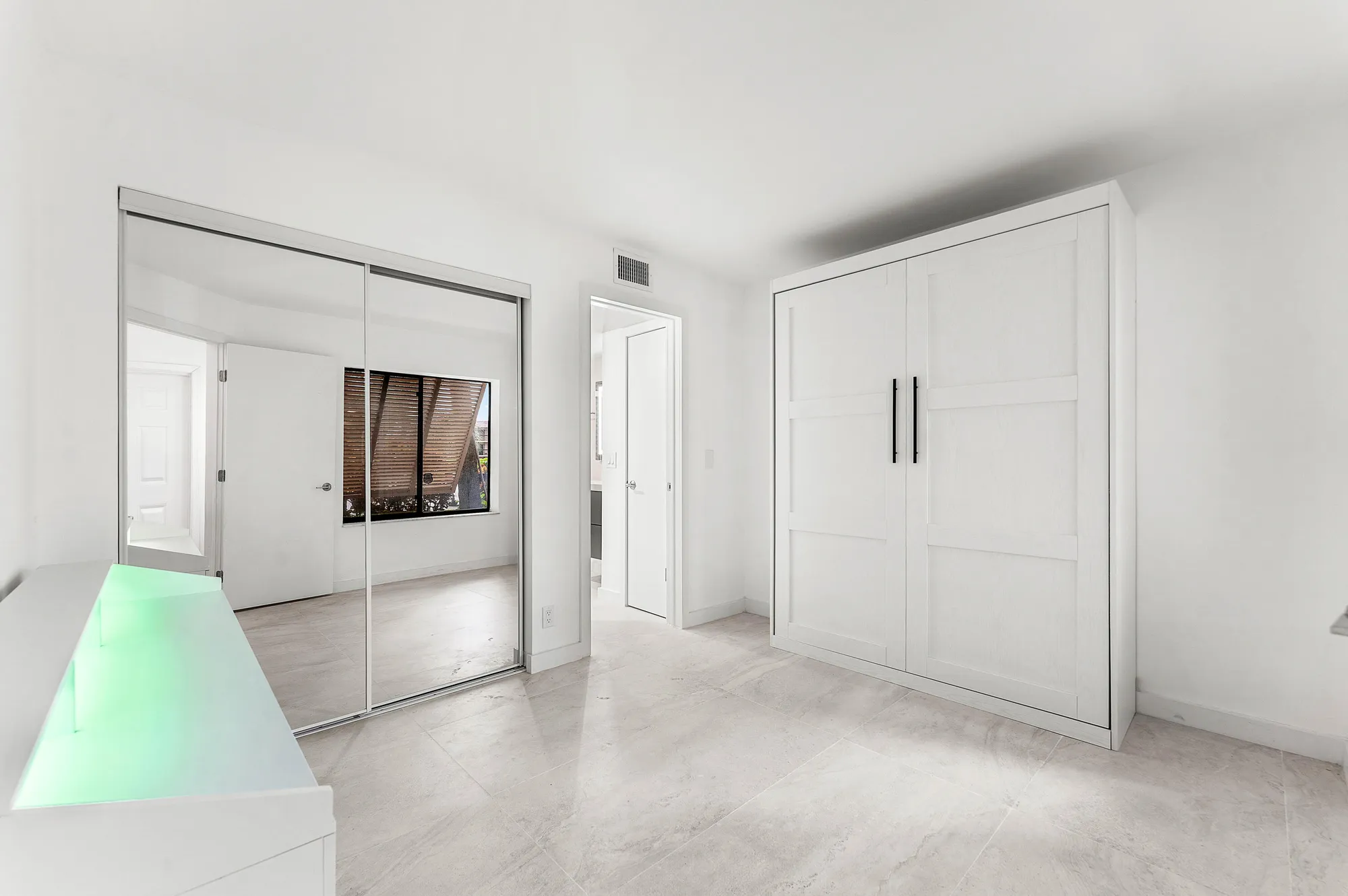 Property Slideshow image 14 of 41 | 10188 mangrove dr apt 103, Boynton Beach, FL, 33437