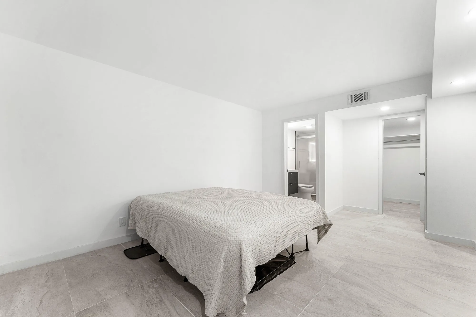 Property Slideshow image 19 of 41 | 10188 mangrove dr apt 103, Boynton Beach, FL, 33437