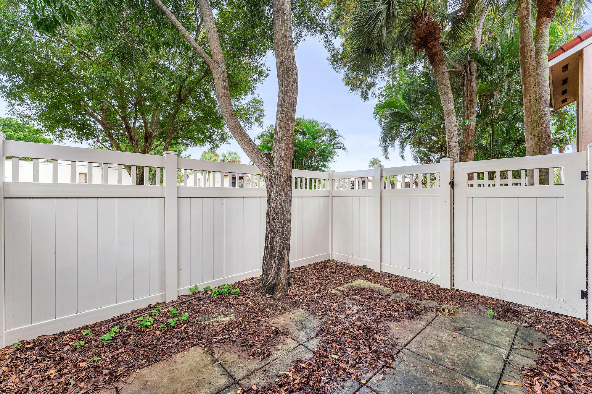 Property Slideshow image 26 of 41 | 10188 mangrove dr apt 103, Boynton Beach, FL, 33437