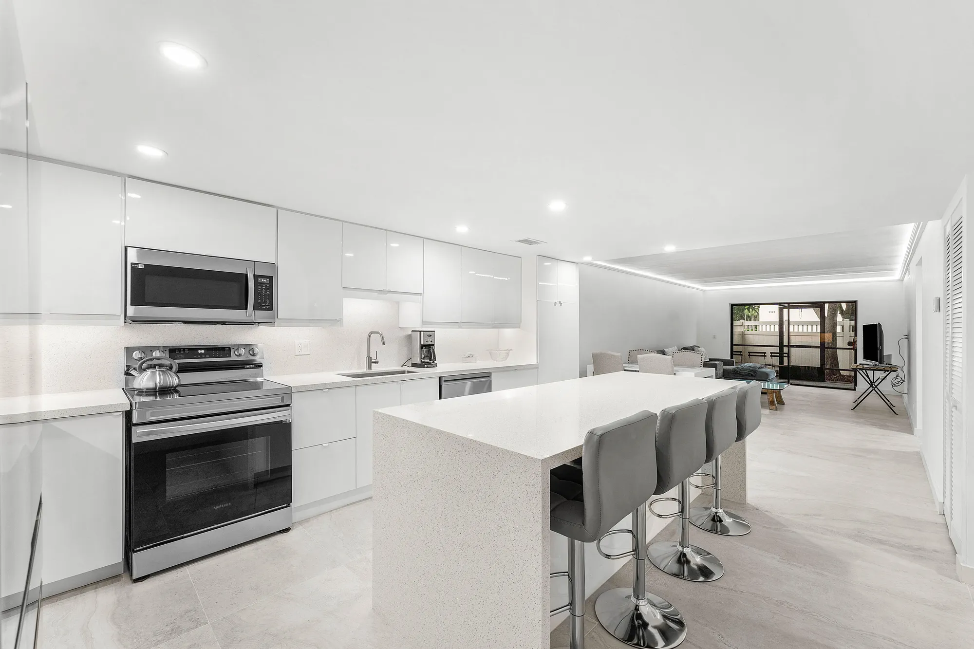 Property Slideshow image 6 of 41 | 10188 mangrove dr apt 103, Boynton Beach, FL, 33437