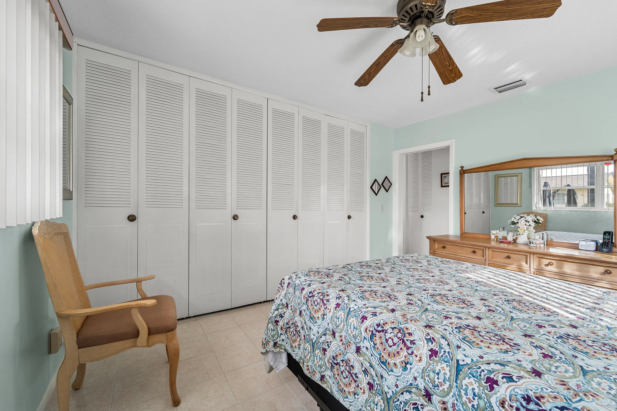 Property Slideshow image 13 of 26 | 2955 crosley dr w j, West Palm Beach, FL, 33415