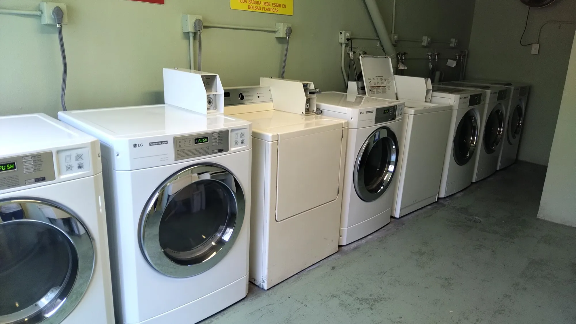 Property Slideshow image 6 of 21 | 3300 springdale blvd 208, Palm Springs, FL, 33461