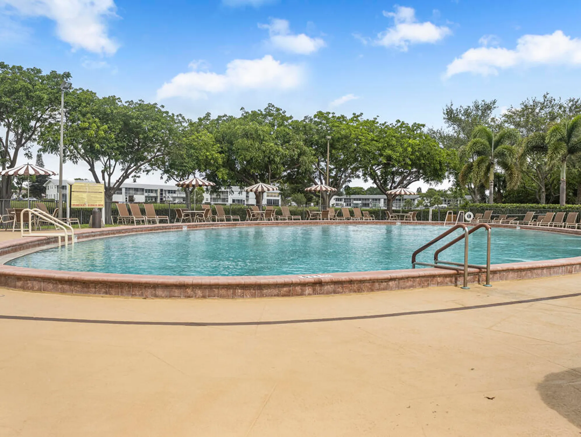 Property Slideshow image 22 of 37 | 98 bedford d # 98, West Palm Beach, FL, 33417