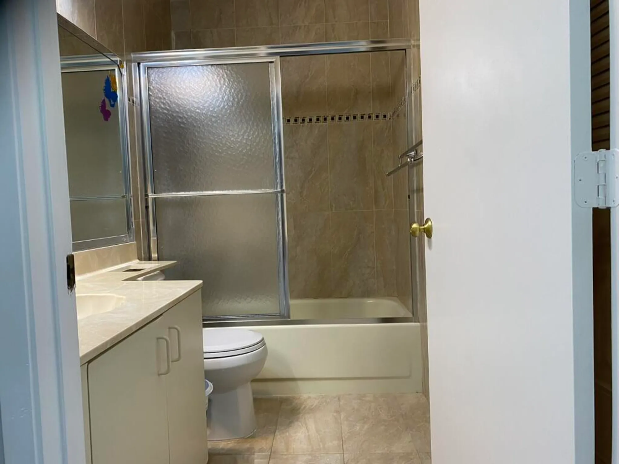 Property Slideshow image 8 of 20 | 4711 lucerne lakes blvd 204, Lake Worth, FL, 33467