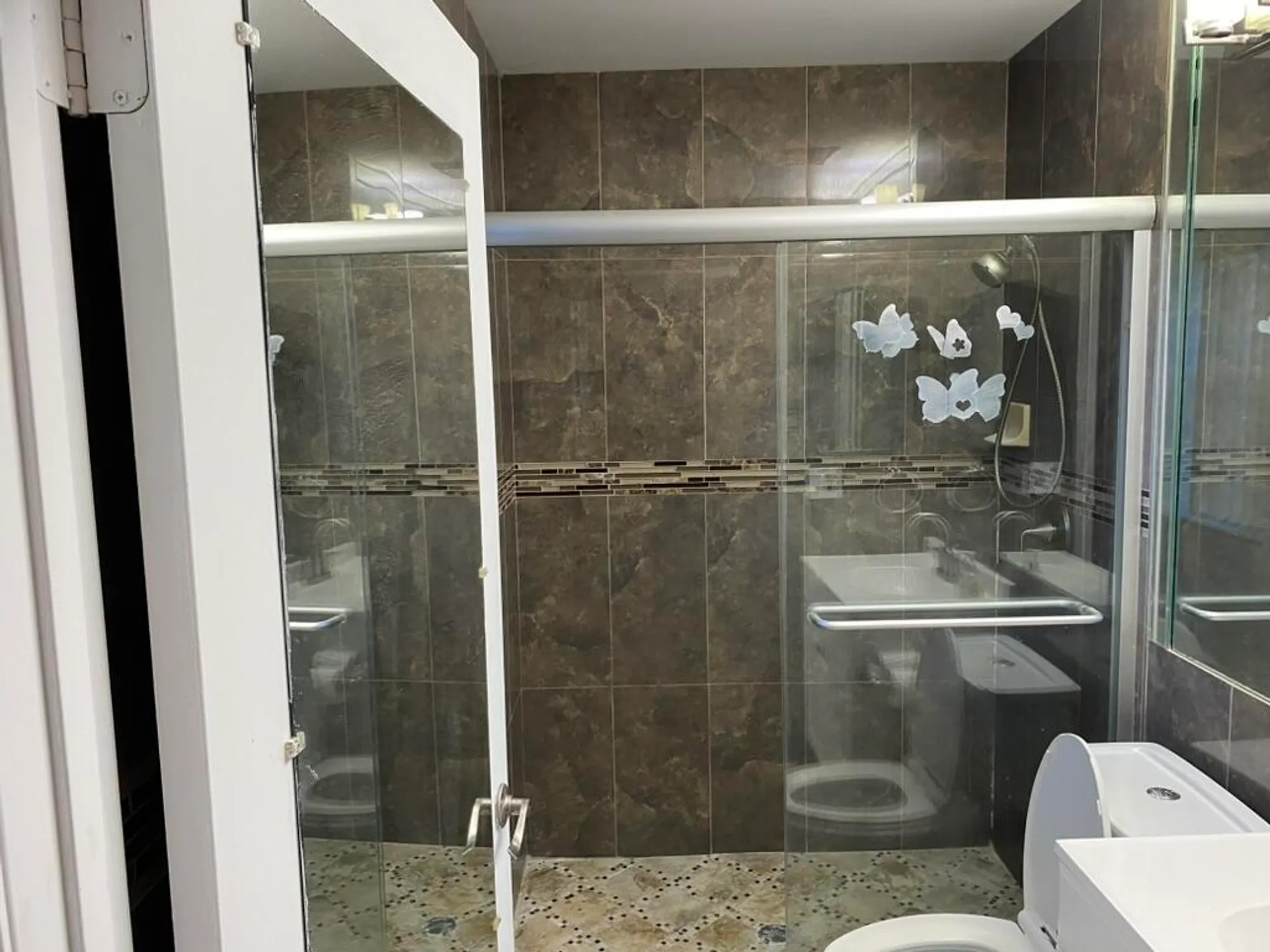 Property Slideshow image 14 of 20 | 4711 lucerne lakes blvd 204, Lake Worth, FL, 33467