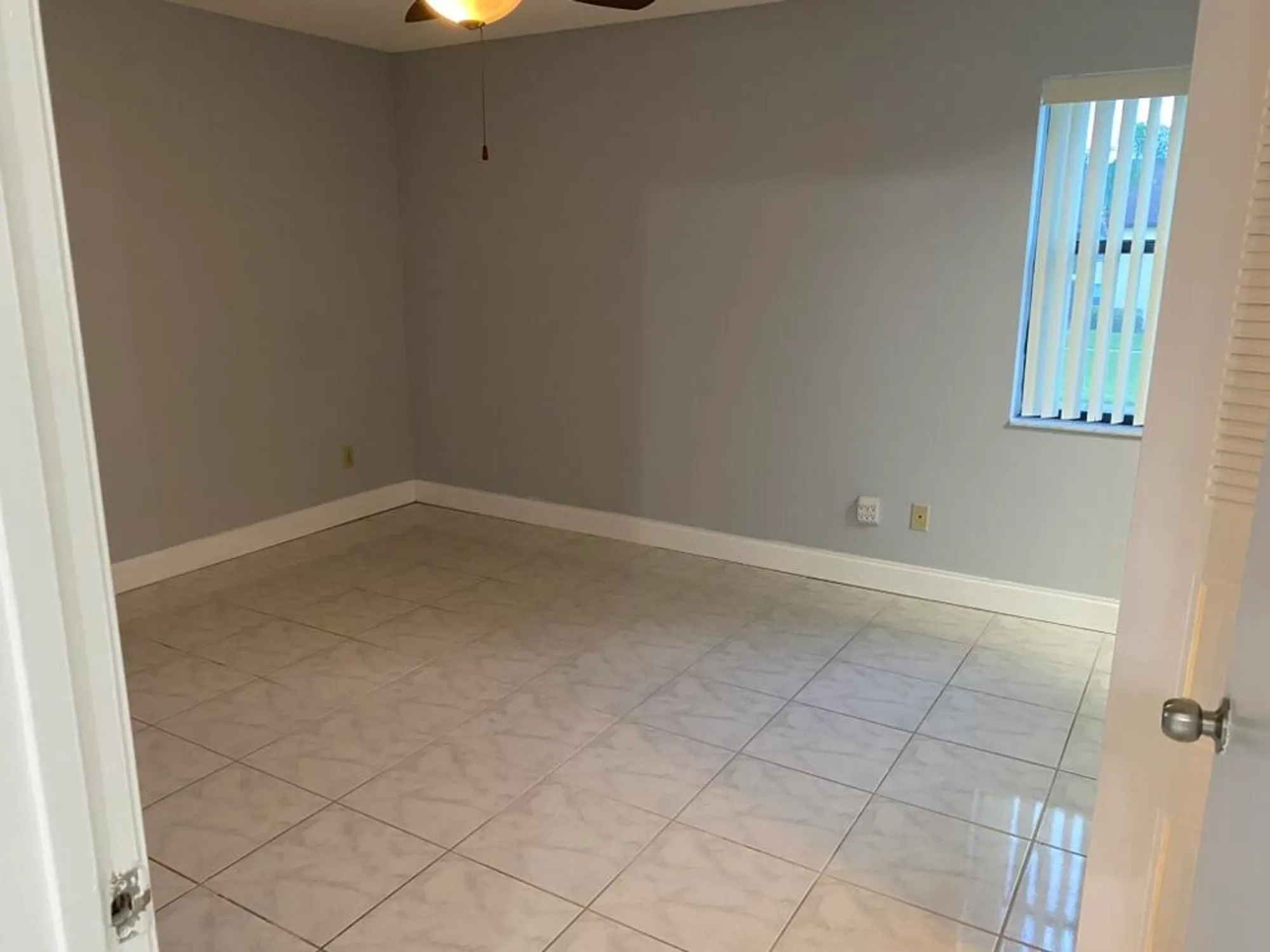 Property Slideshow image 16 of 20 | 4711 lucerne lakes blvd 204, Lake Worth, FL, 33467