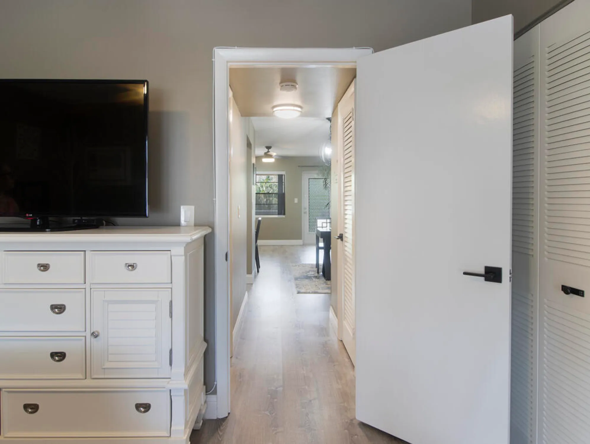 Property Slideshow image 7 of 37 | 98 bedford d # 98, West Palm Beach, FL, 33417