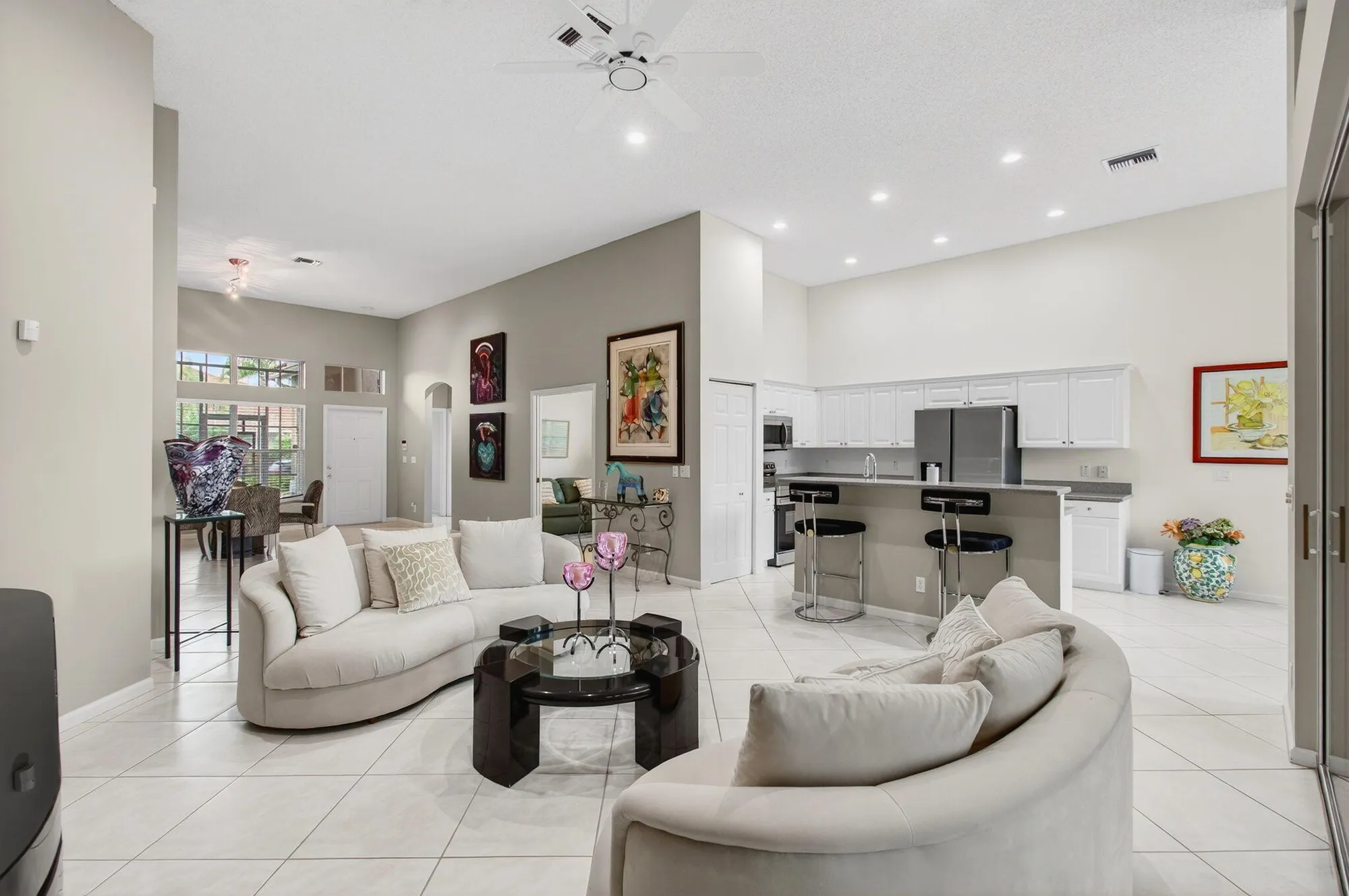 Property Slideshow image 12 of 105 | 6886 swansea ln, Boynton Beach, FL, 33472