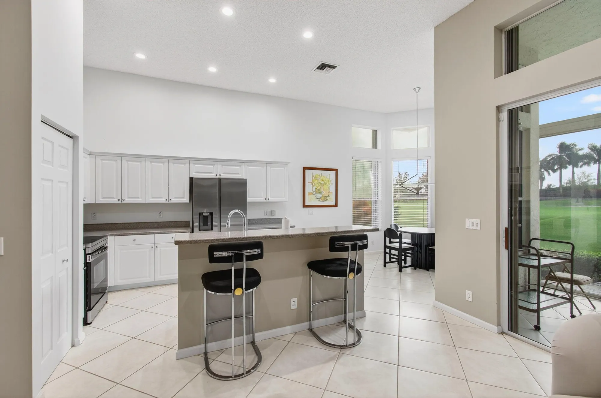 Property Slideshow image 13 of 105 | 6886 swansea ln, Boynton Beach, FL, 33472