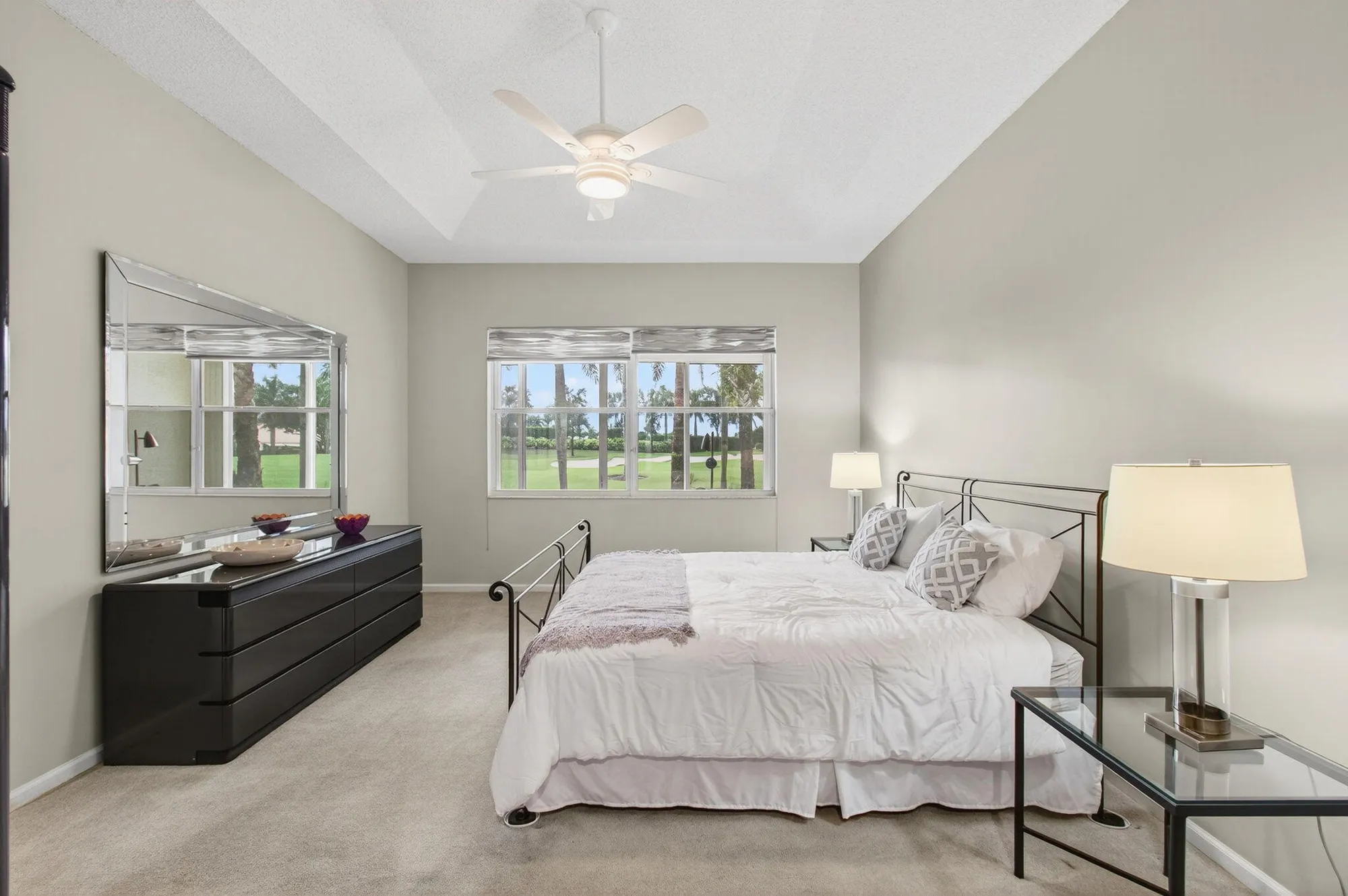 Property Slideshow image 22 of 105 | 6886 swansea ln, Boynton Beach, FL, 33472