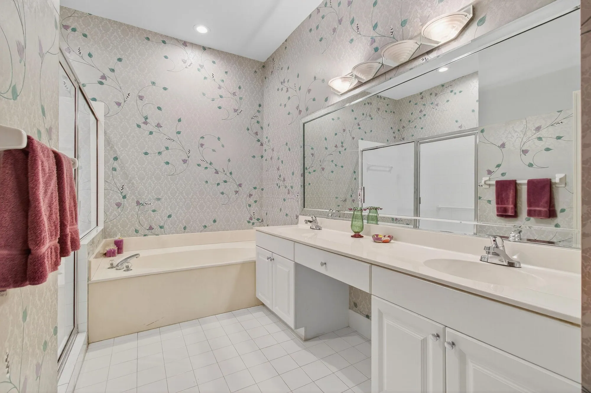 Property Slideshow image 25 of 105 | 6886 swansea ln, Boynton Beach, FL, 33472