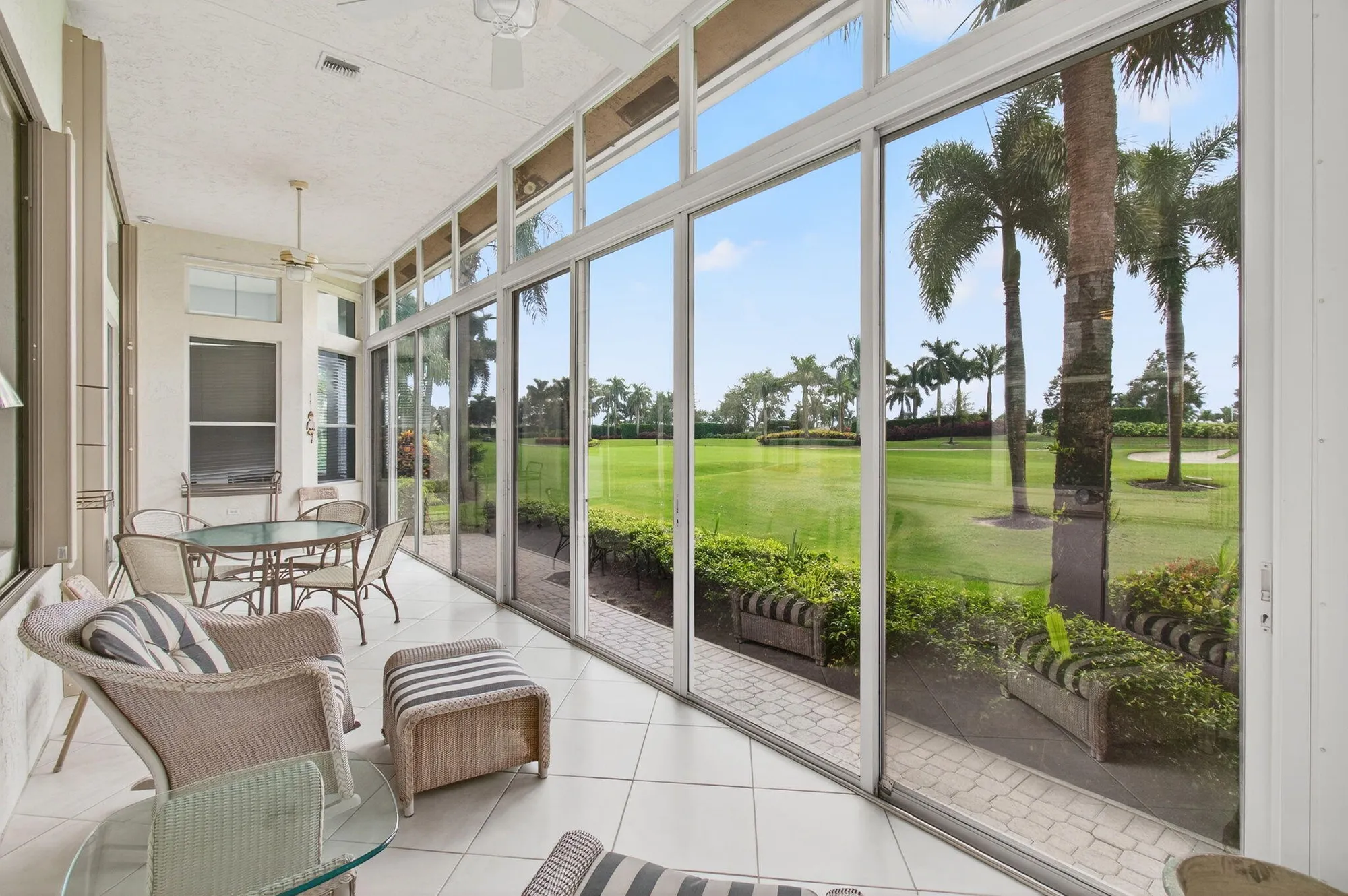 Property Slideshow image 38 of 105 | 6886 swansea ln, Boynton Beach, FL, 33472