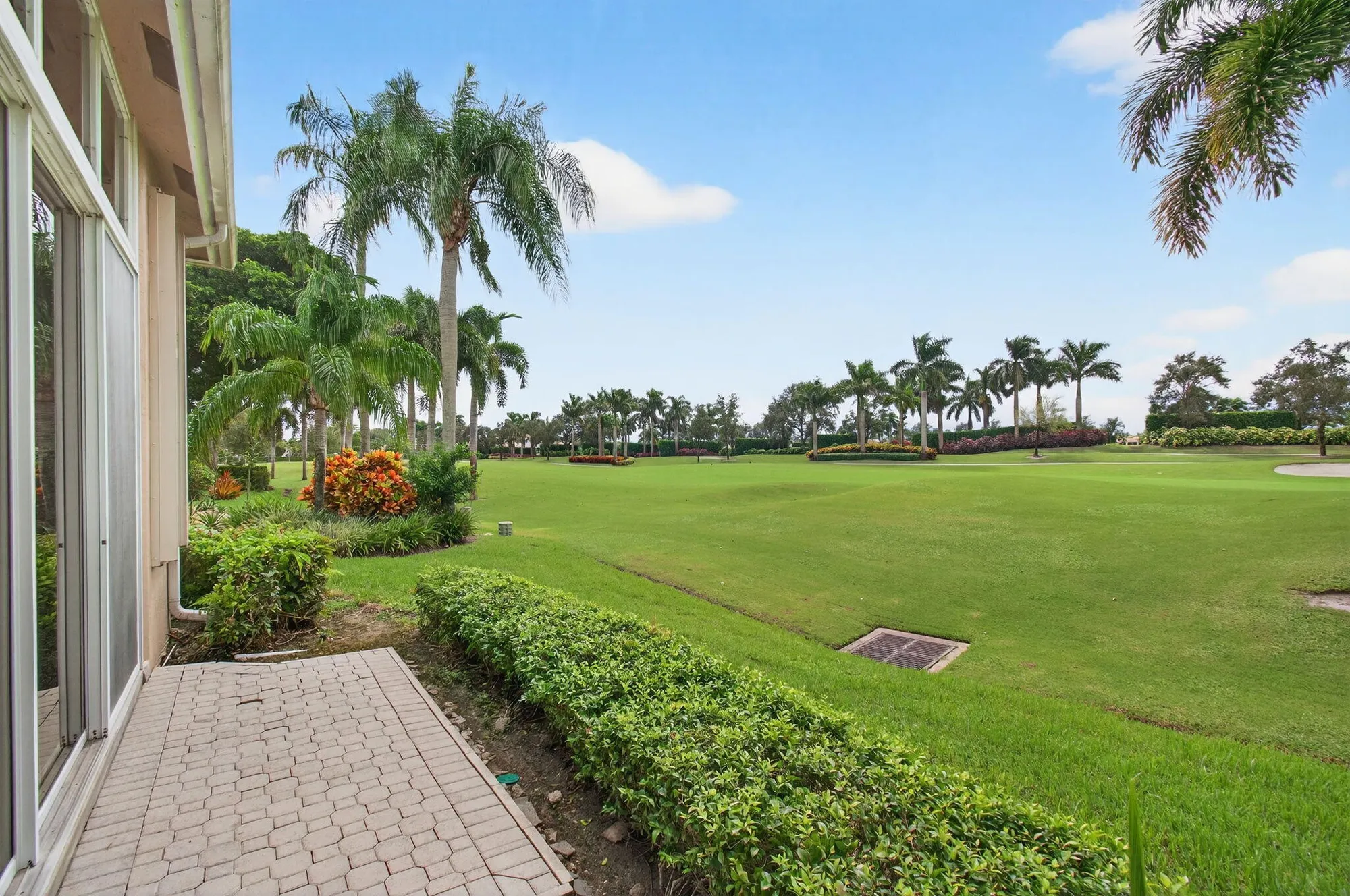 Property Slideshow image 42 of 105 | 6886 swansea ln, Boynton Beach, FL, 33472