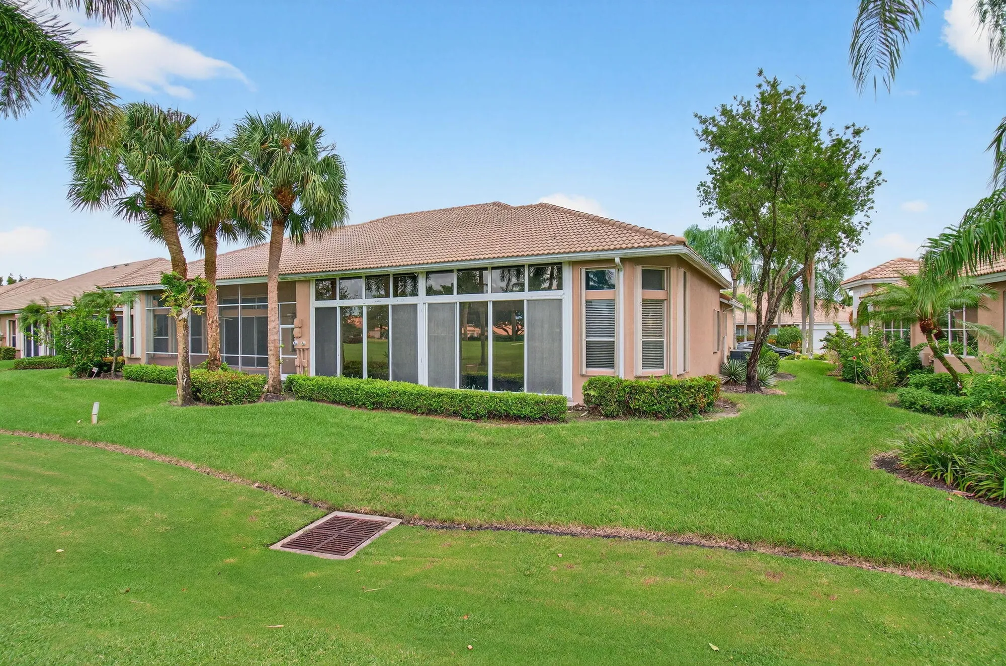 Property Slideshow image 44 of 105 | 6886 swansea ln, Boynton Beach, FL, 33472