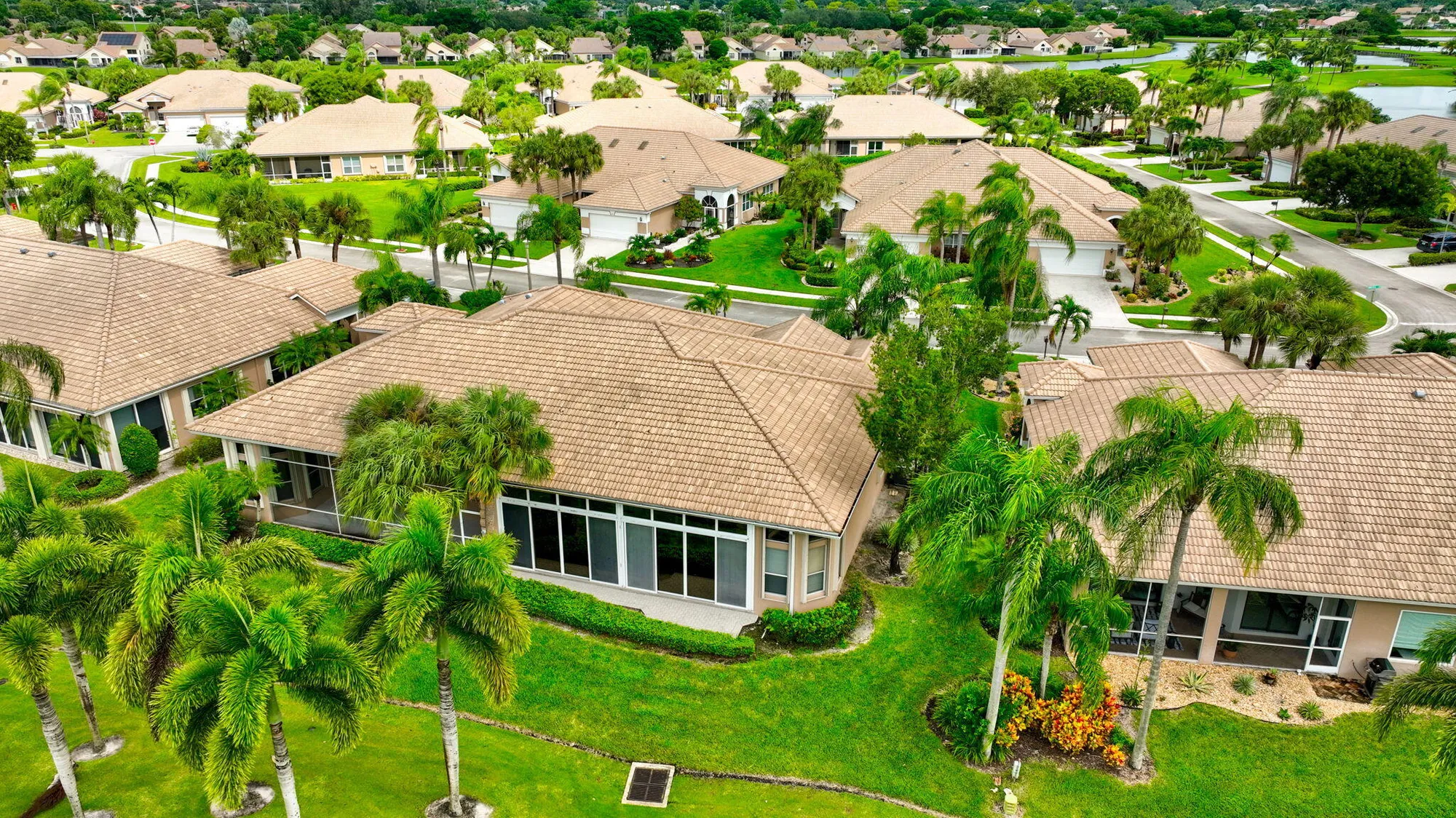 Property Slideshow image 60 of 105 | 6886 swansea ln, Boynton Beach, FL, 33472