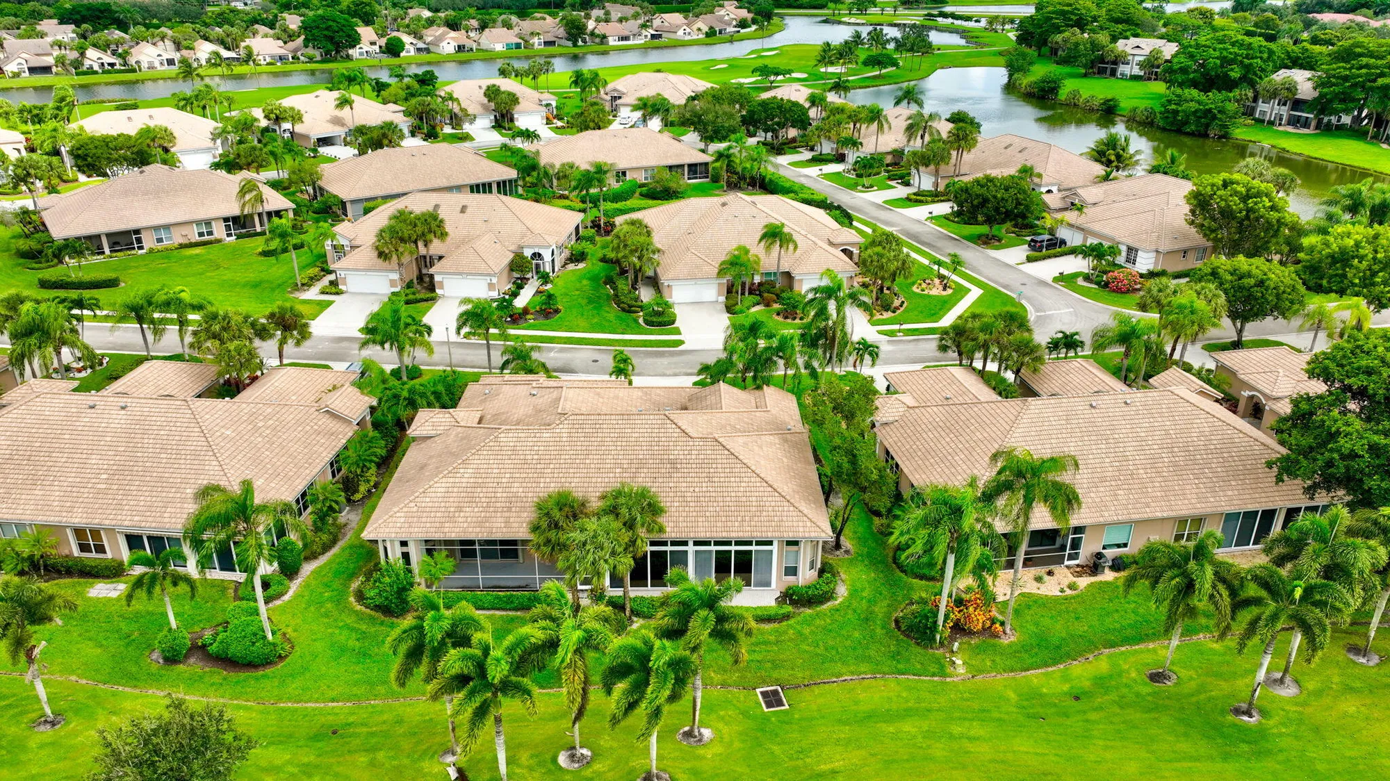 Property Slideshow image 62 of 105 | 6886 swansea ln, Boynton Beach, FL, 33472