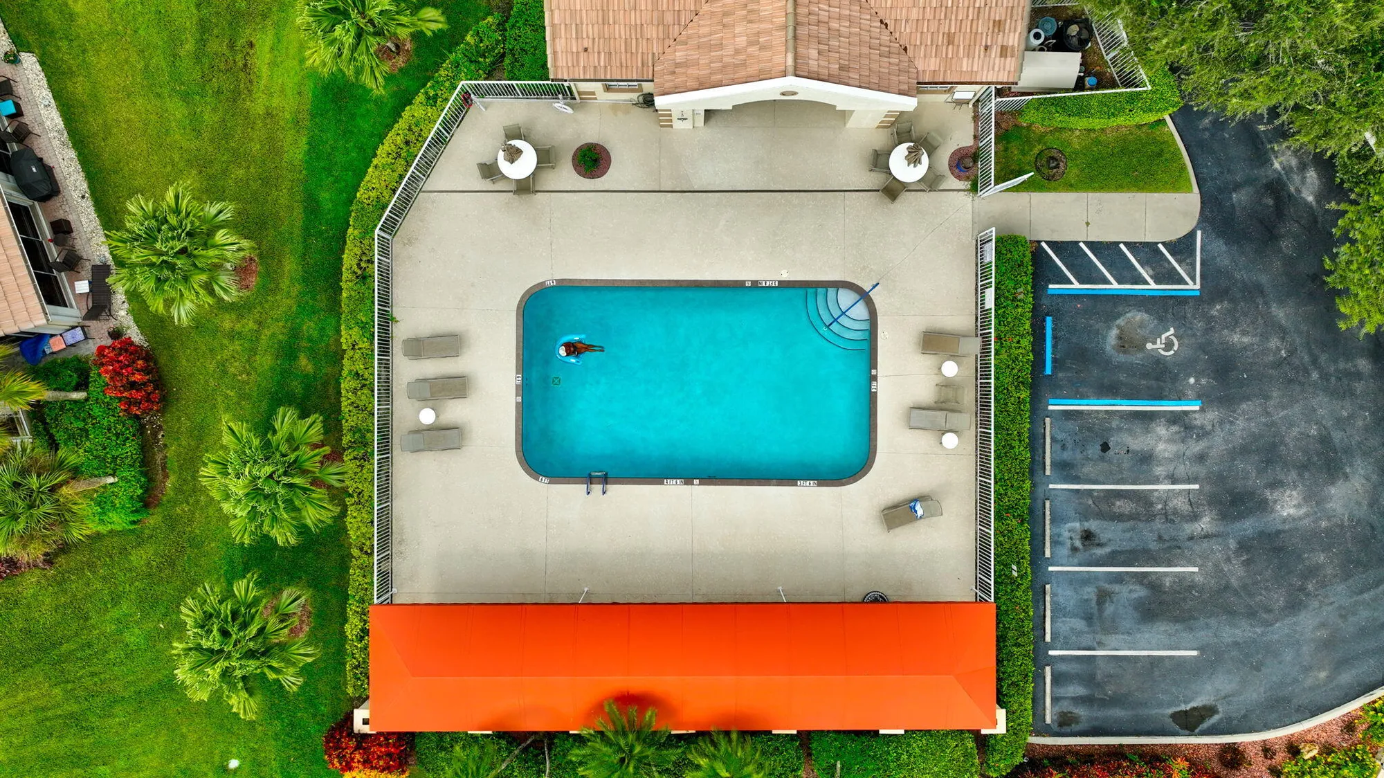 Property Slideshow image 65 of 105 | 6886 swansea ln, Boynton Beach, FL, 33472