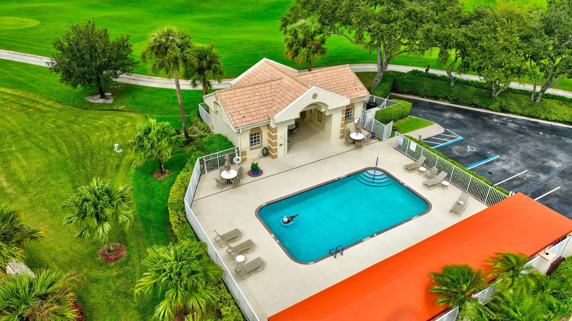 Property Slideshow image 66 of 105 | 6886 swansea ln, Boynton Beach, FL, 33472