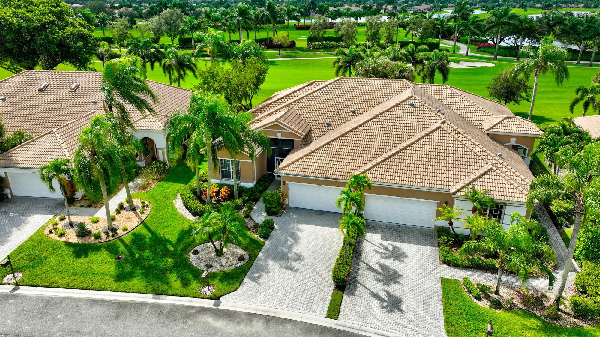Property Slideshow image 68 of 105 | 6886 swansea ln, Boynton Beach, FL, 33472