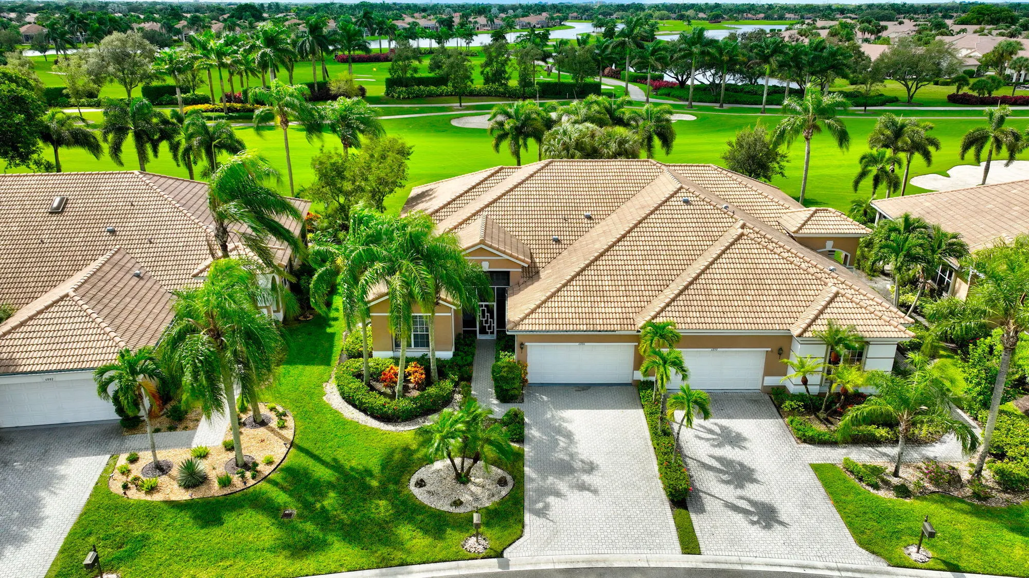 Property Slideshow image 70 of 105 | 6886 swansea ln, Boynton Beach, FL, 33472