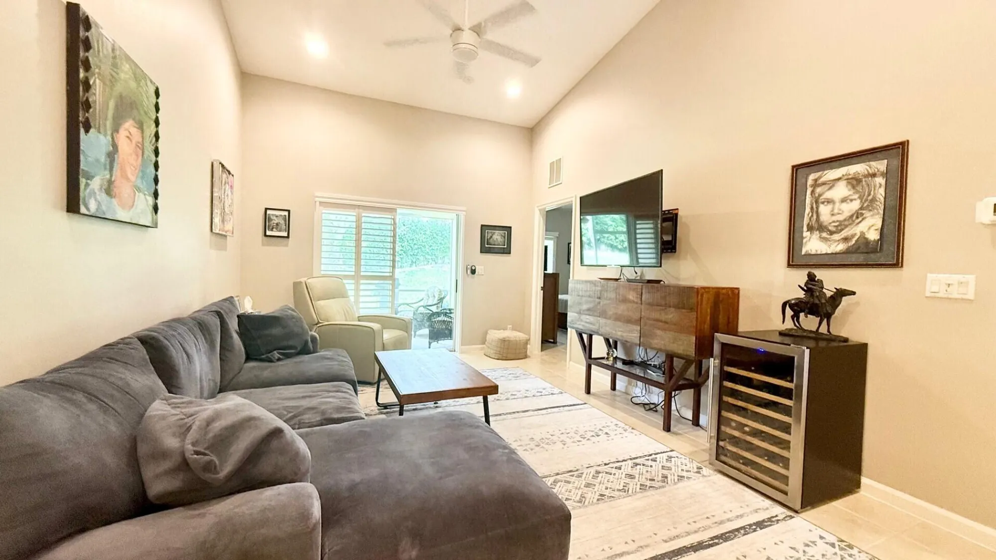 Property Slideshow image 7 of 16 | 9905 galleon dr, West Palm Beach, FL, 33411