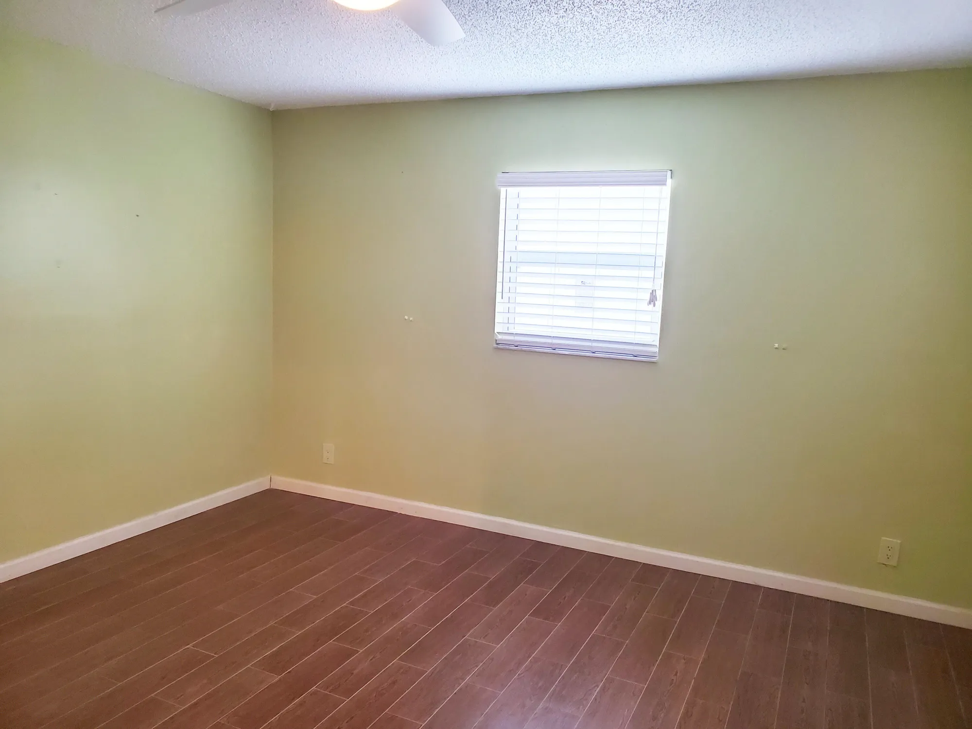 Property Slideshow image 19 of 30 | 2012 sw 17th ave, Boynton Beach, FL, 33426