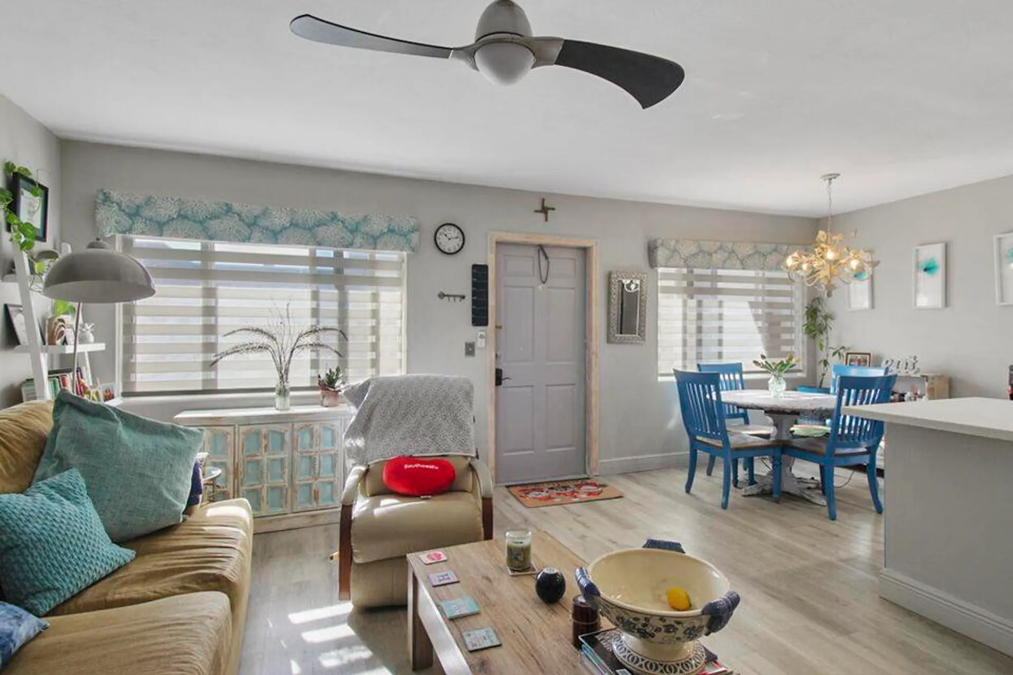 Property Slideshow image 12 of 28 | 2920 lake osborne dr 103, Lake Worth Beach, FL, 33461
