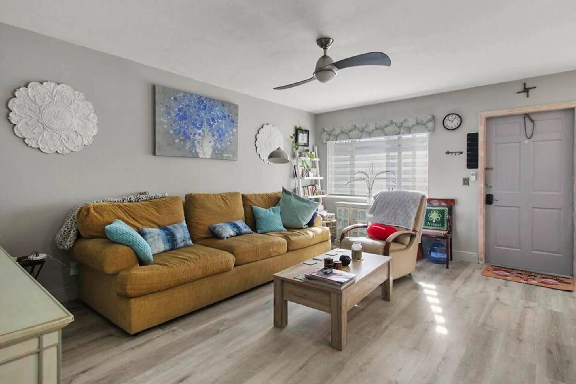 Property Slideshow image 13 of 28 | 2920 lake osborne dr 103, Lake Worth Beach, FL, 33461