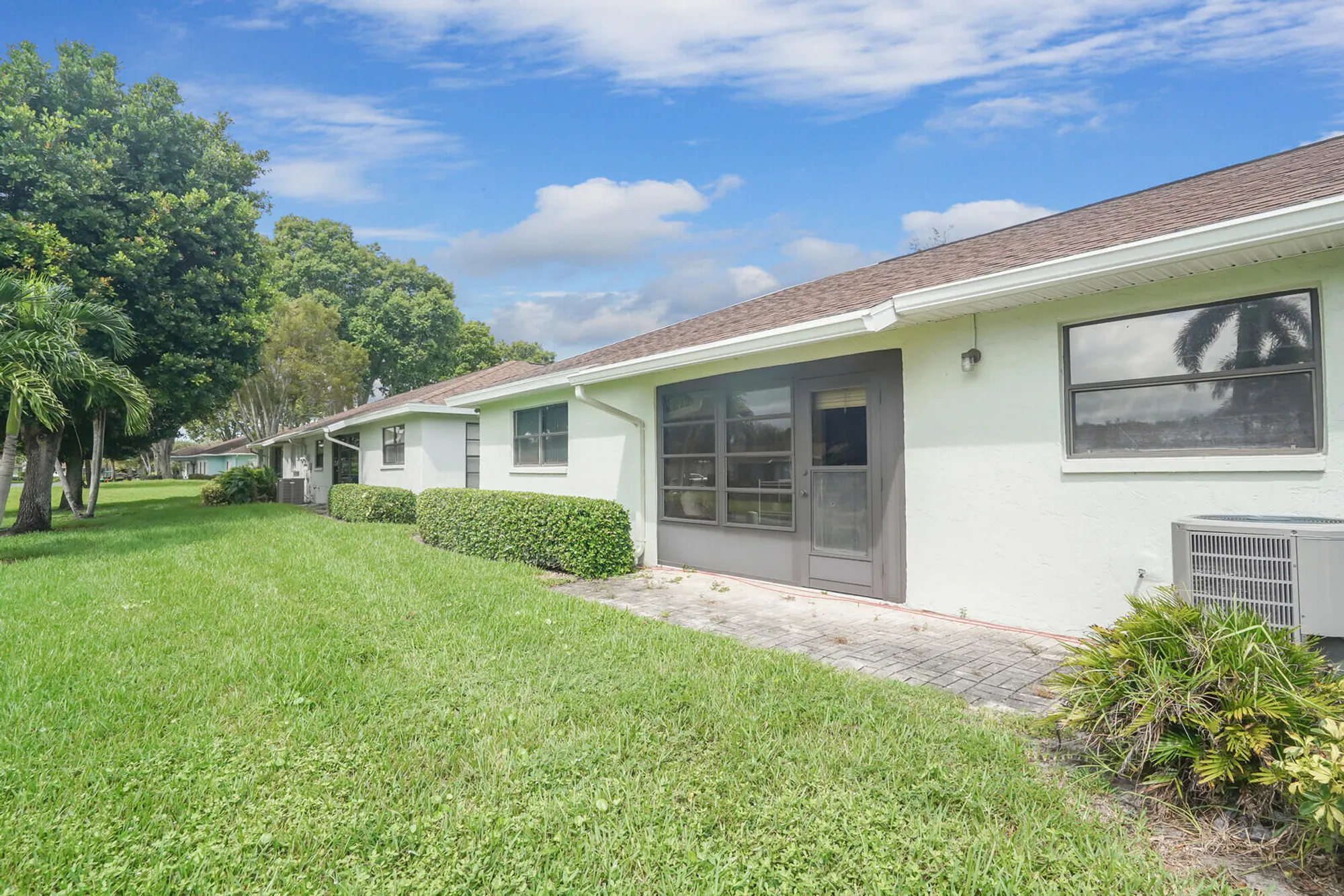 Property Slideshow image 29 of 32 | 9885 orchid tree trl b, Boynton Beach, FL, 33436