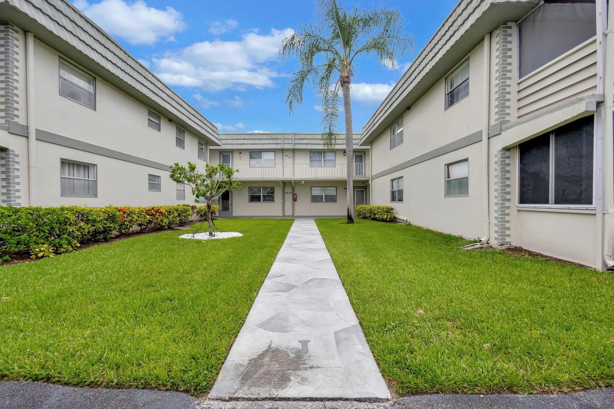 Property Slideshow image 9 of 51 | 436 monaco j, Delray Beach, FL, 33446