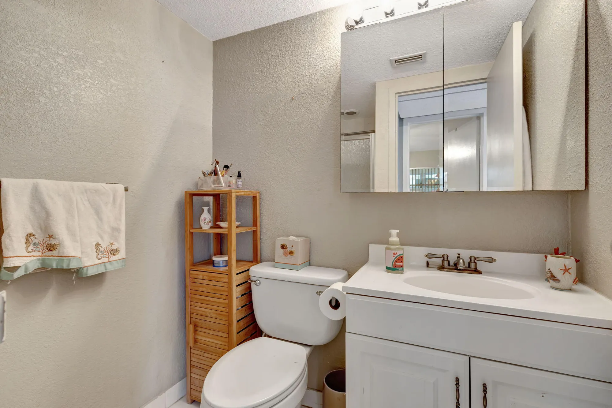 Property Slideshow image 21 of 51 | 436 monaco j, Delray Beach, FL, 33446
