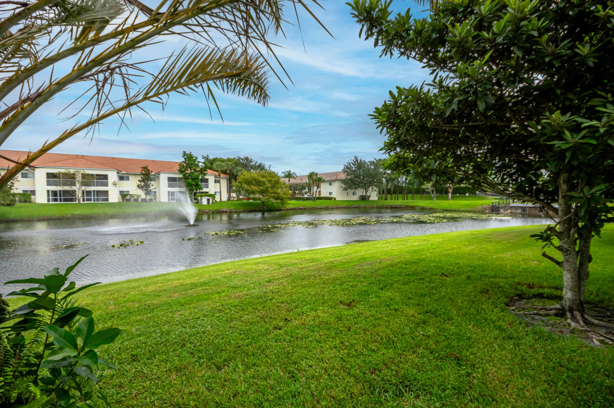Property Slideshow image 24 of 38 | 5055 robino cir, West Palm Beach, FL, 33417