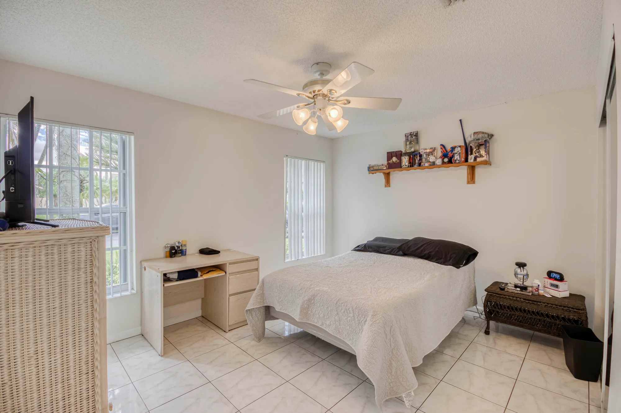 Property Slideshow image 19 of 38 | 5055 robino cir, West Palm Beach, FL, 33417