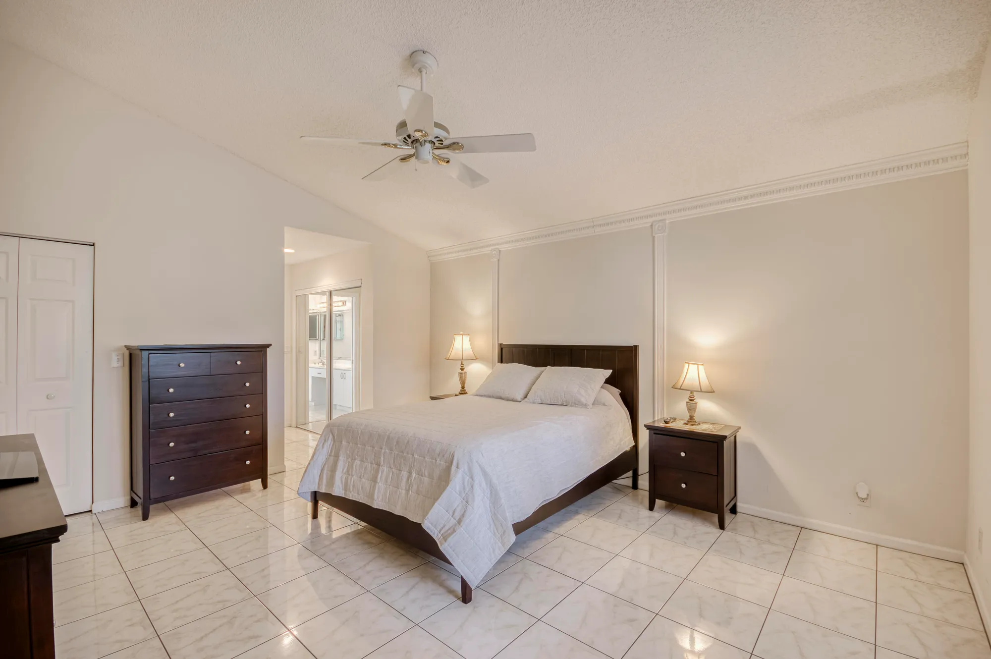 Property Slideshow image 16 of 38 | 5055 robino cir, West Palm Beach, FL, 33417
