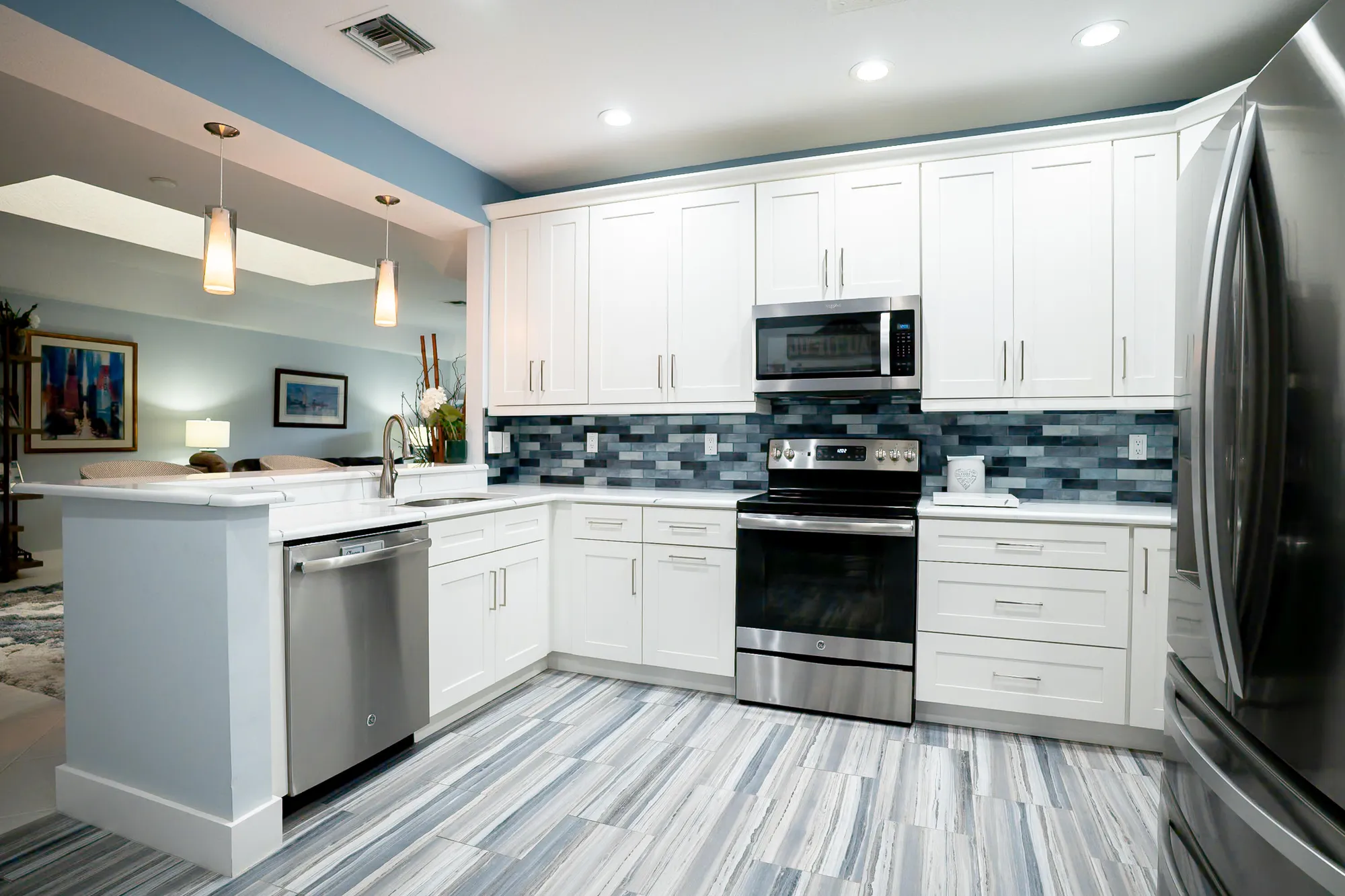 Property Slideshow image 4 of 17 | 12599 crystal pointe dr c, Boynton Beach, FL, 33437