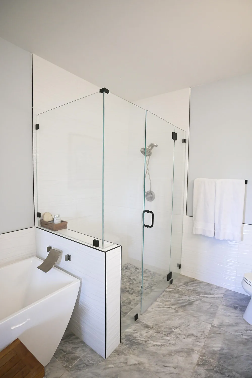 Property Slideshow image 10 of 17 | 12599 crystal pointe dr c, Boynton Beach, FL, 33437