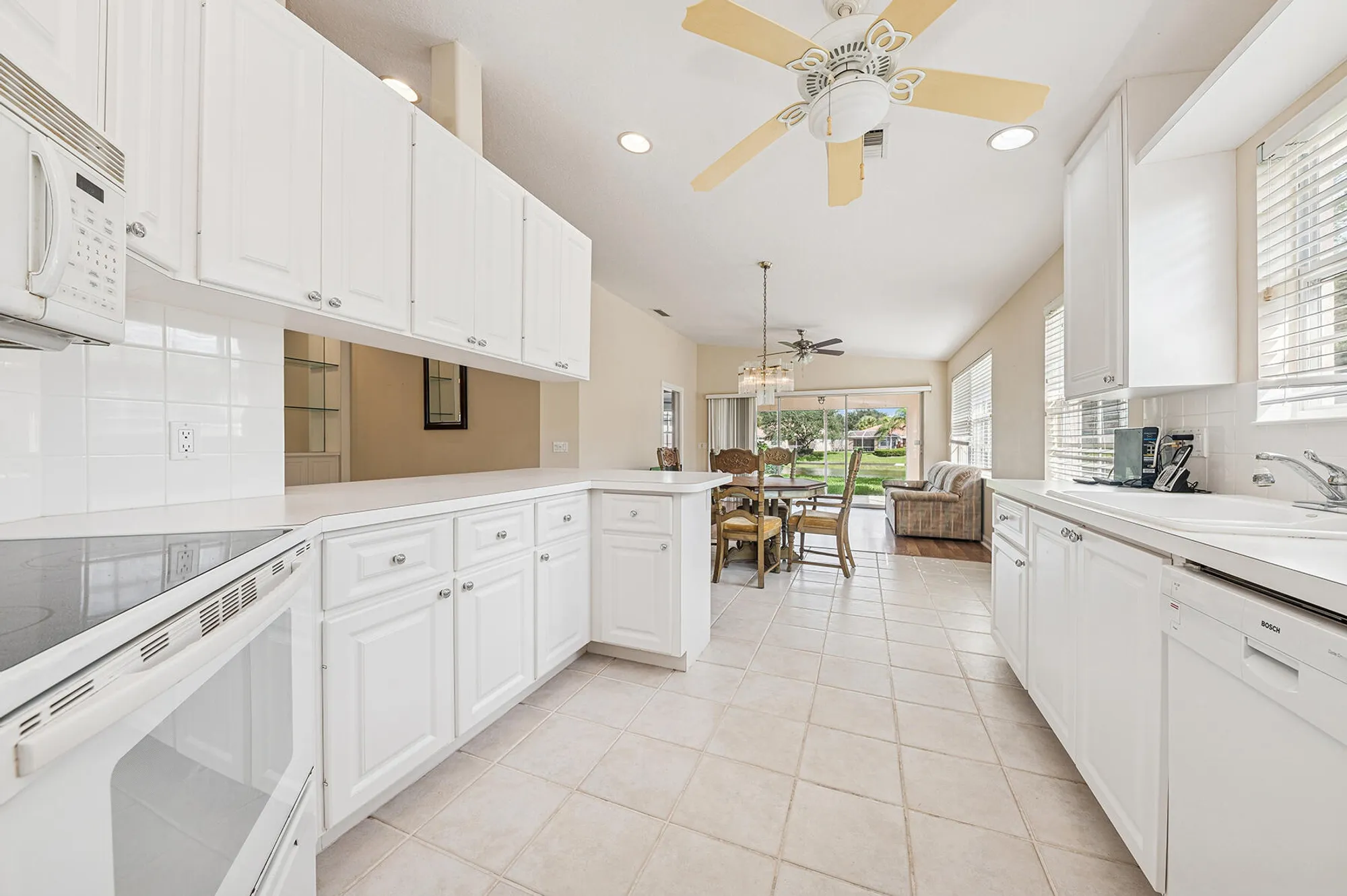 Property Slideshow image 6 of 59 | 7885 olympia dr, West Palm Beach, FL, 33411